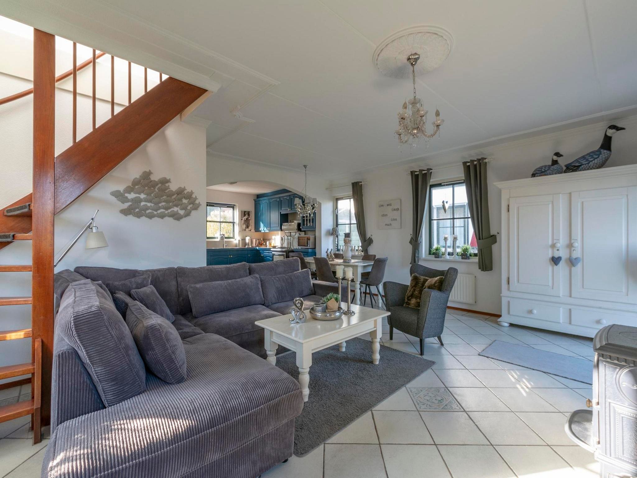 De woonkamer van De Buitenplaats 37 in Callantsoog