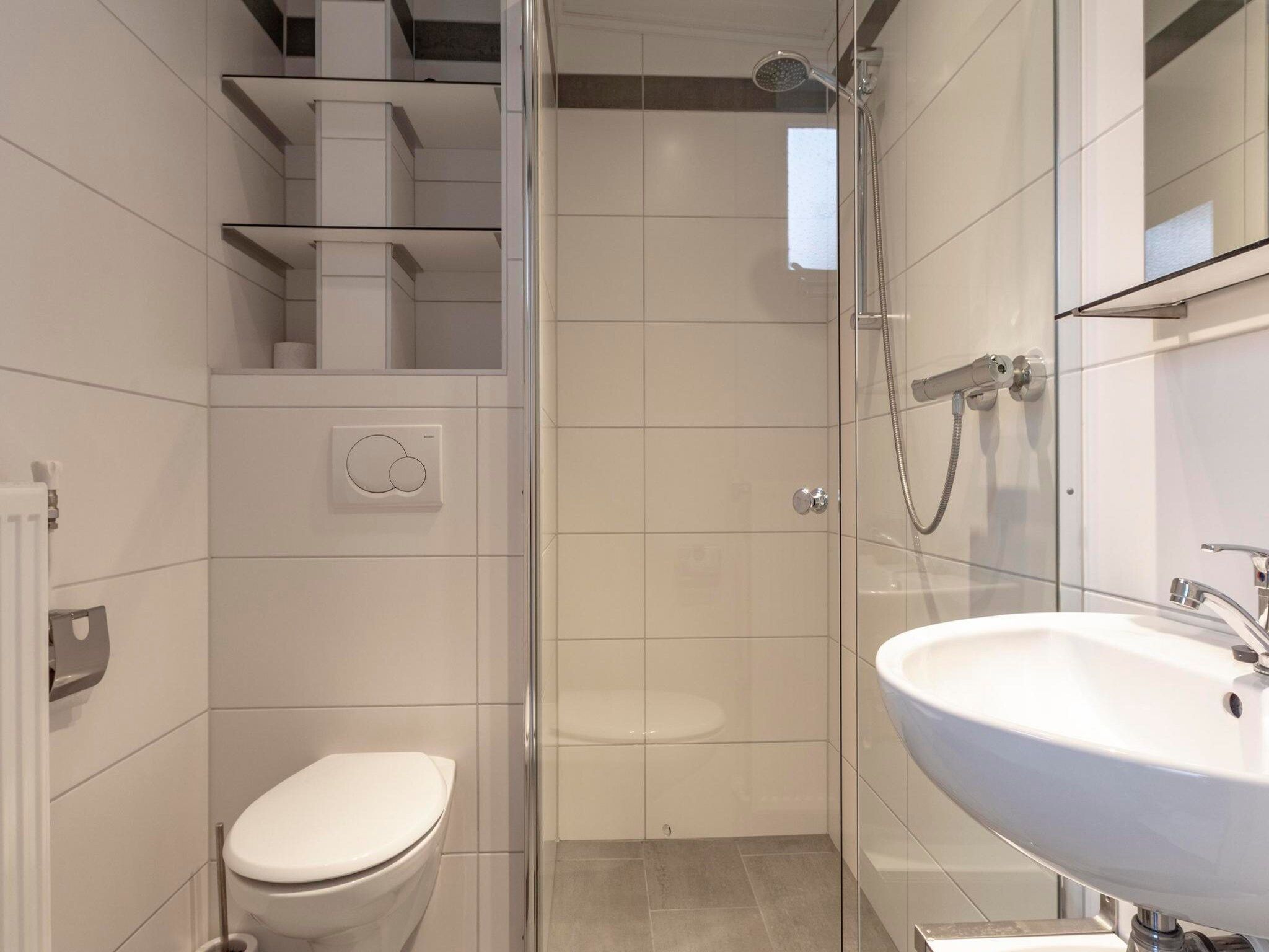 De badkamer van Duinland 181 in Sint Maartenszee