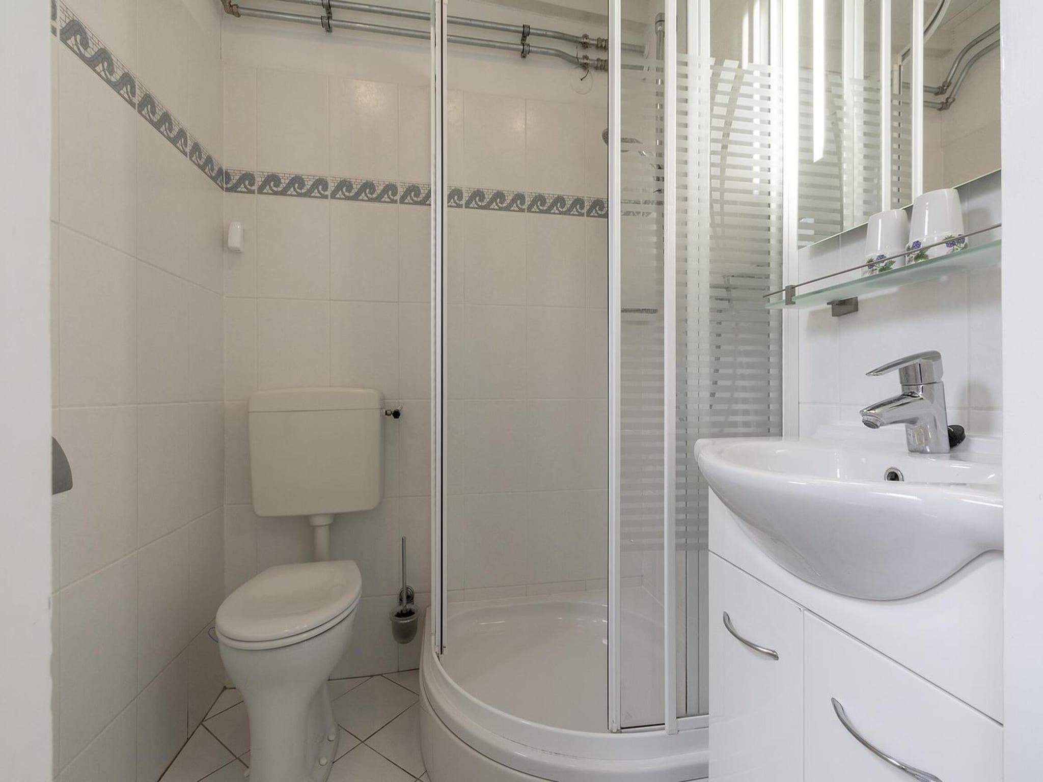 De badkamer van Duinland 183 in Sint Maartenszee