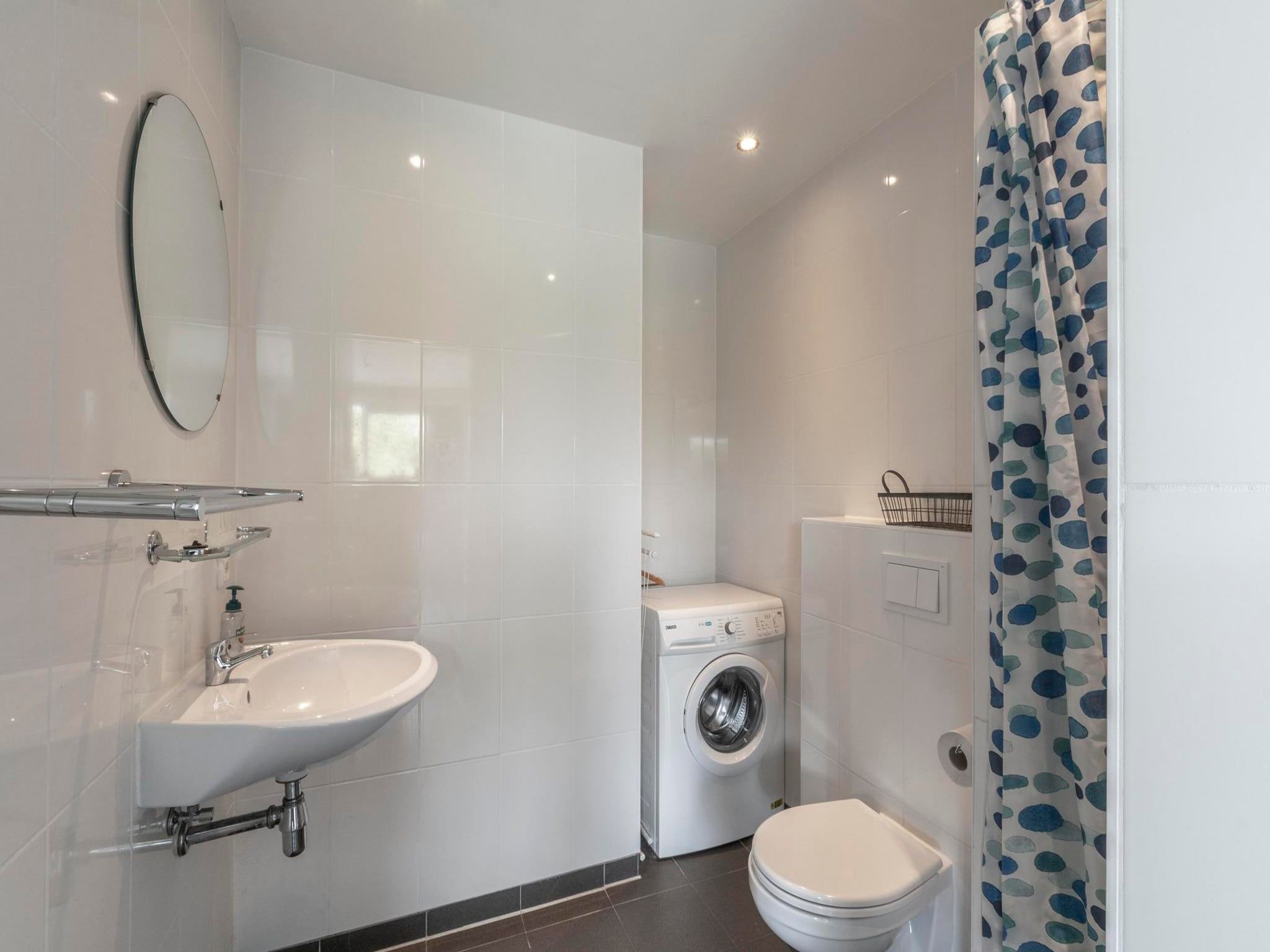 De badkamer van Garnekuul 6 in Callantsoog