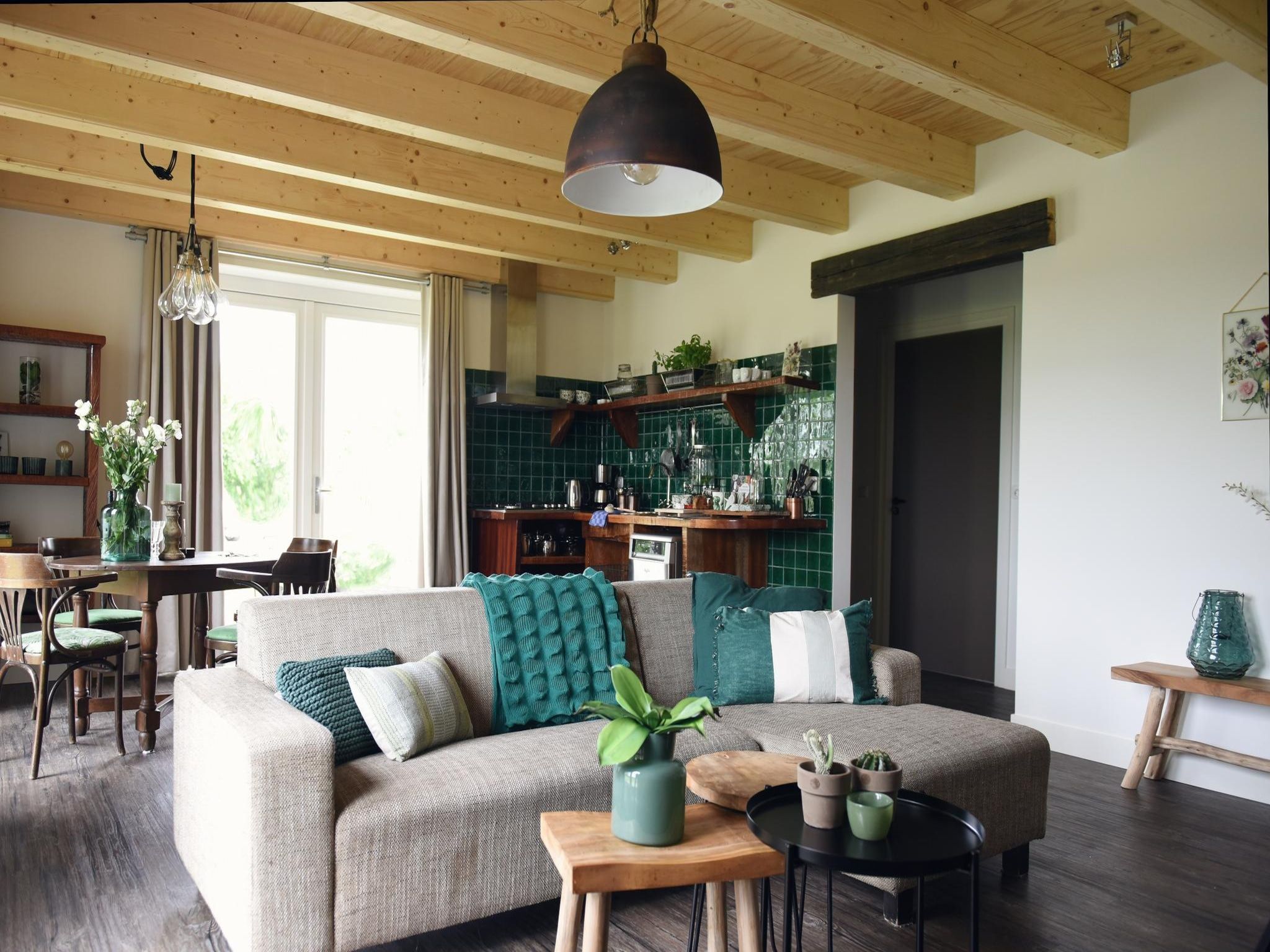 De woonkamer van Hoeve Landzicht in Callantsoog