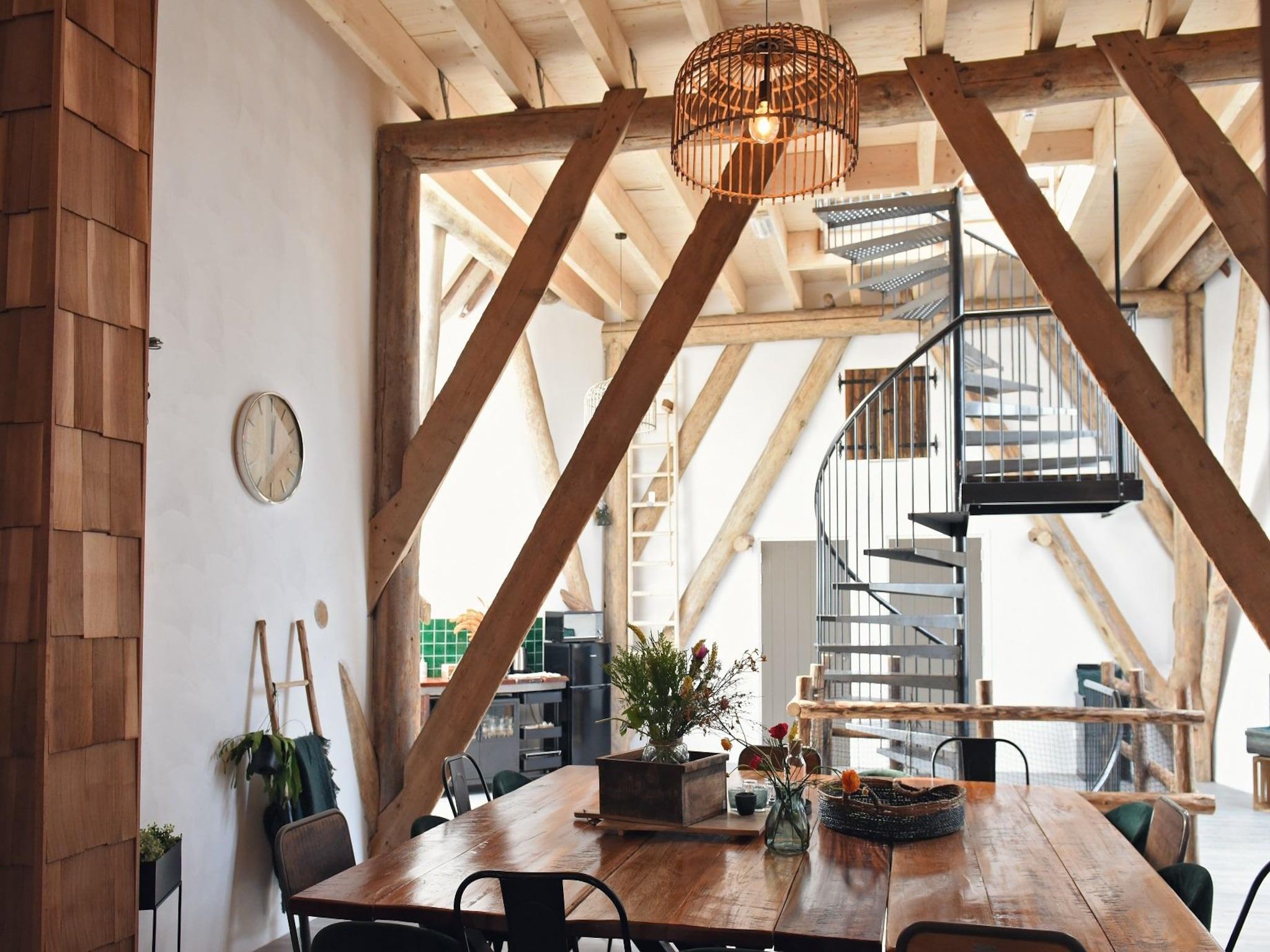 De eetkamer van Hoeve Landzicht in Callantsoog