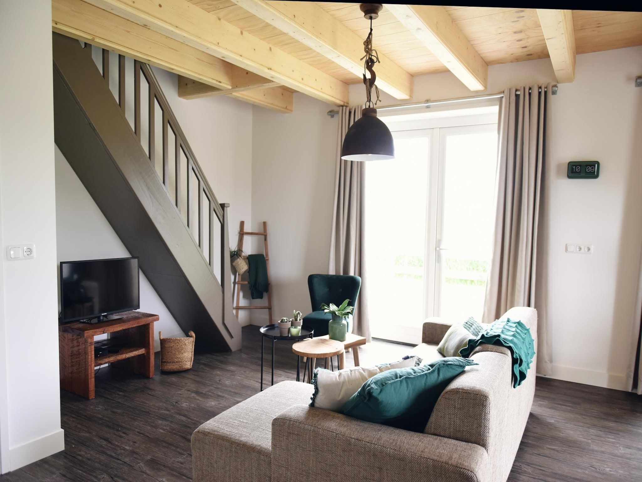 De woonkamer van Hoeve Landzicht in Callantsoog