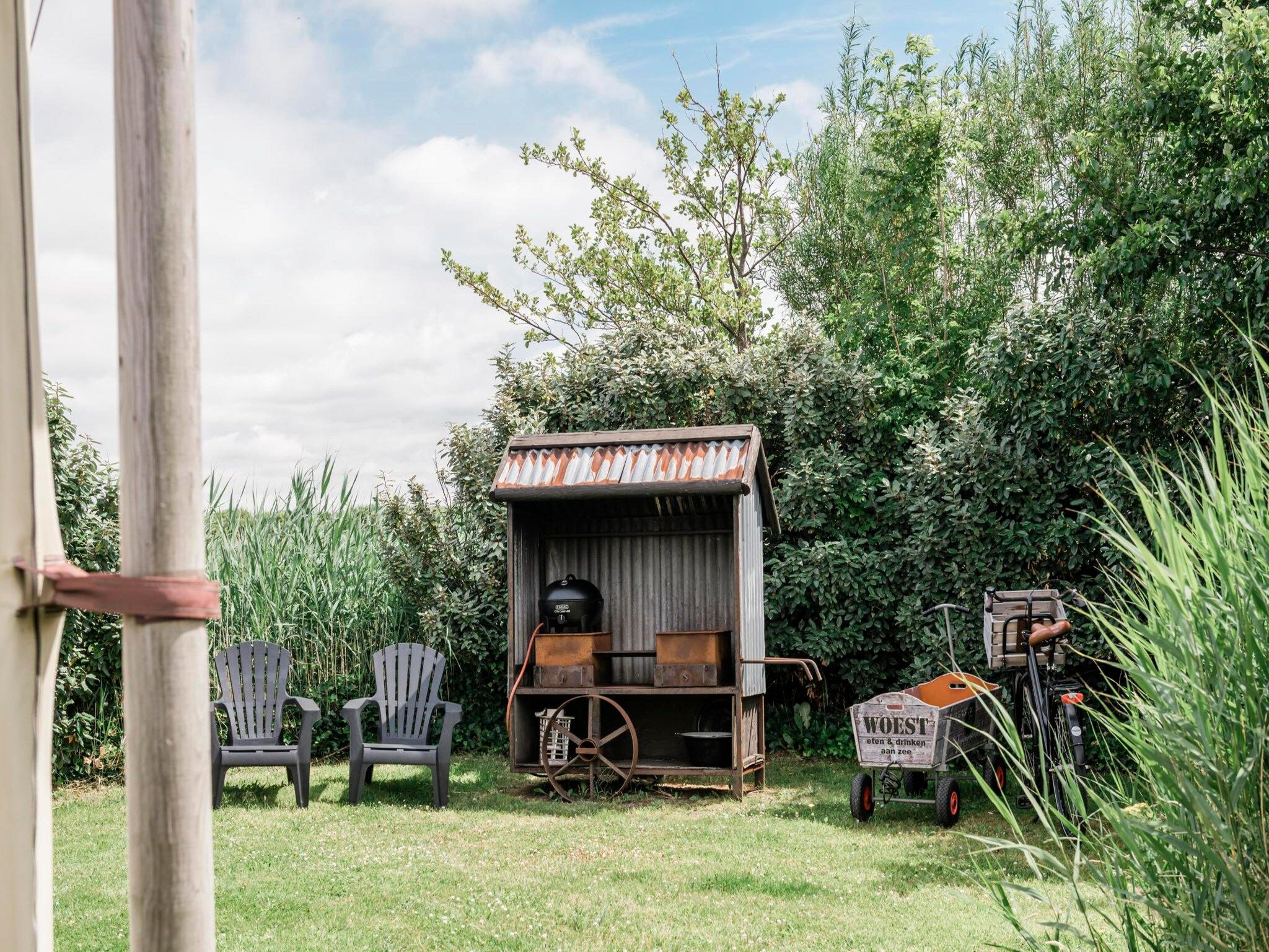 De tuin van Beach Lodge - Duynpark in Callantsoog