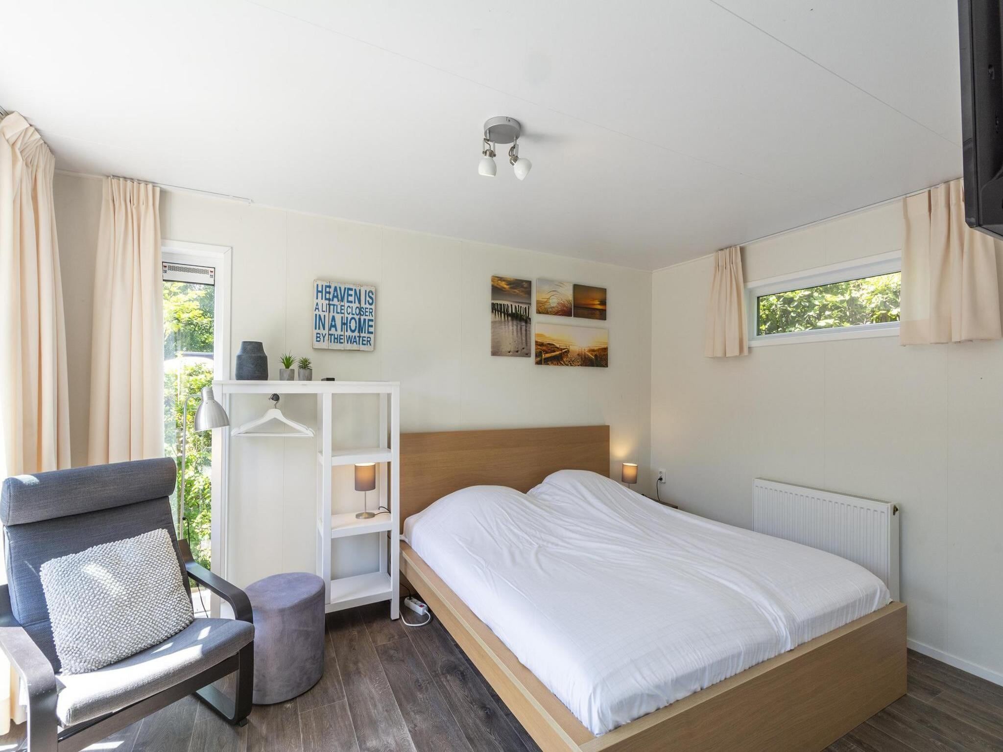 Een slaapkamer van Beach Studio Campanula in Sint Maartenszee