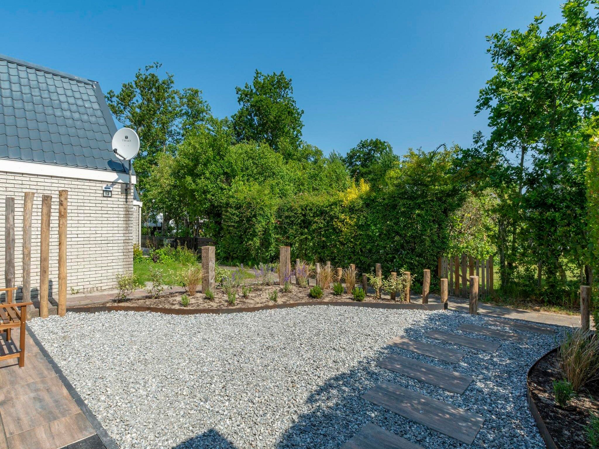 De buitenkant van Belkmerduinen 12 in Sint Maartenszee