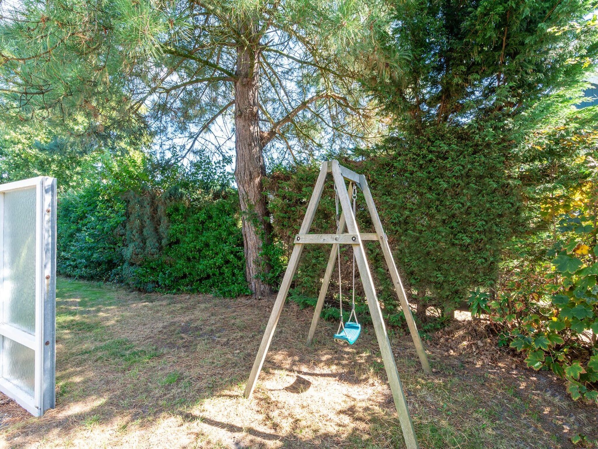 De tuin van Hofstee 18 in Sint Maartensvlotbrug