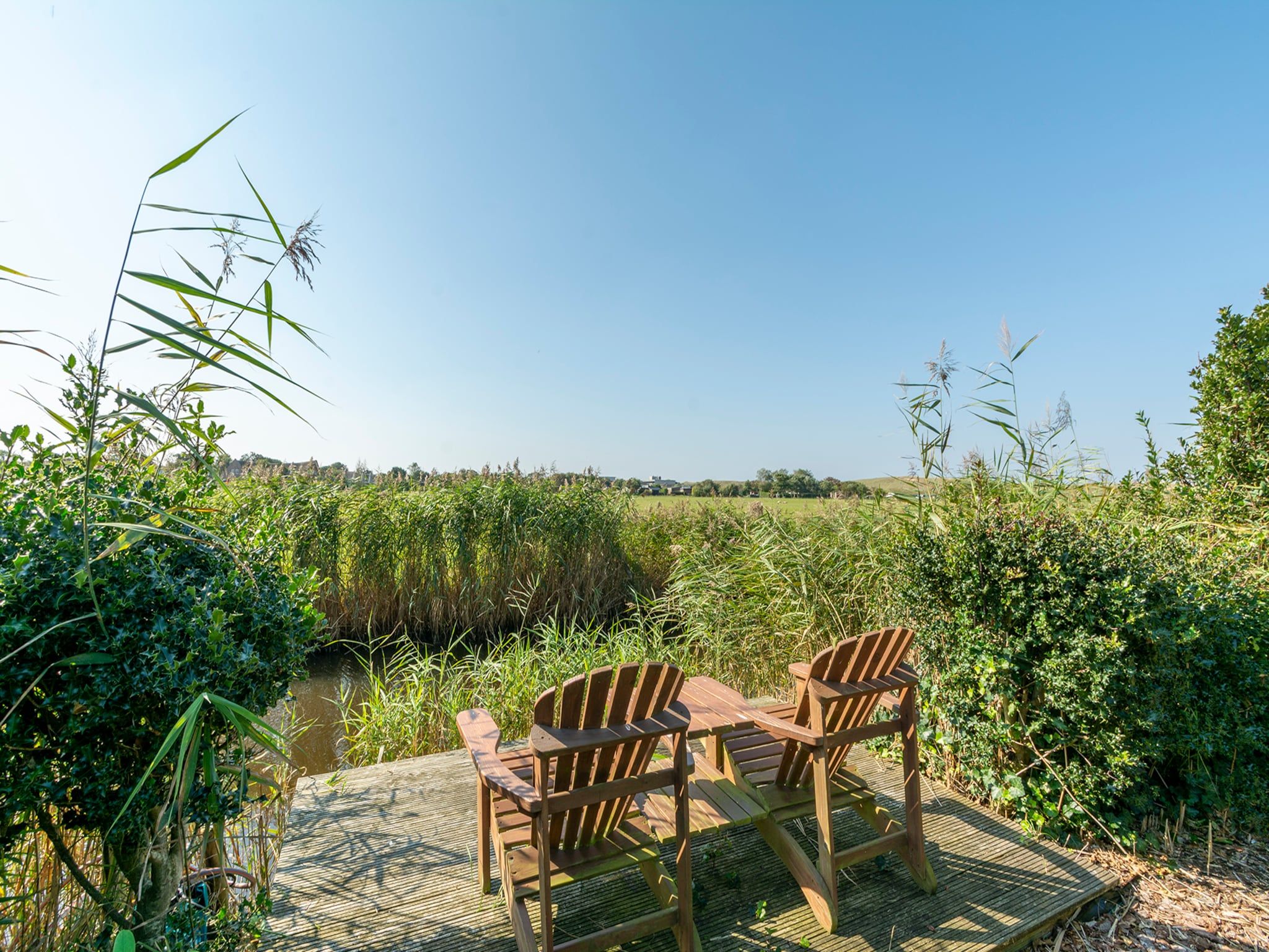 De tuin van De Buitenplaats 7 in Callantsoog