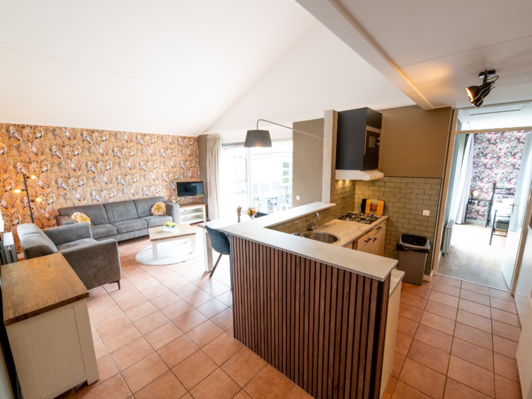 De woonkamer van Premium bungalow – max 4 personen – nummer 80 in Zevenhuizen