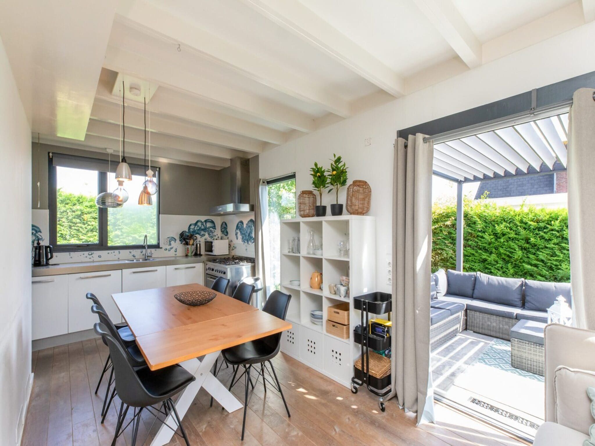 De eetkamer van Strandhuis Schoneveld in Breskens