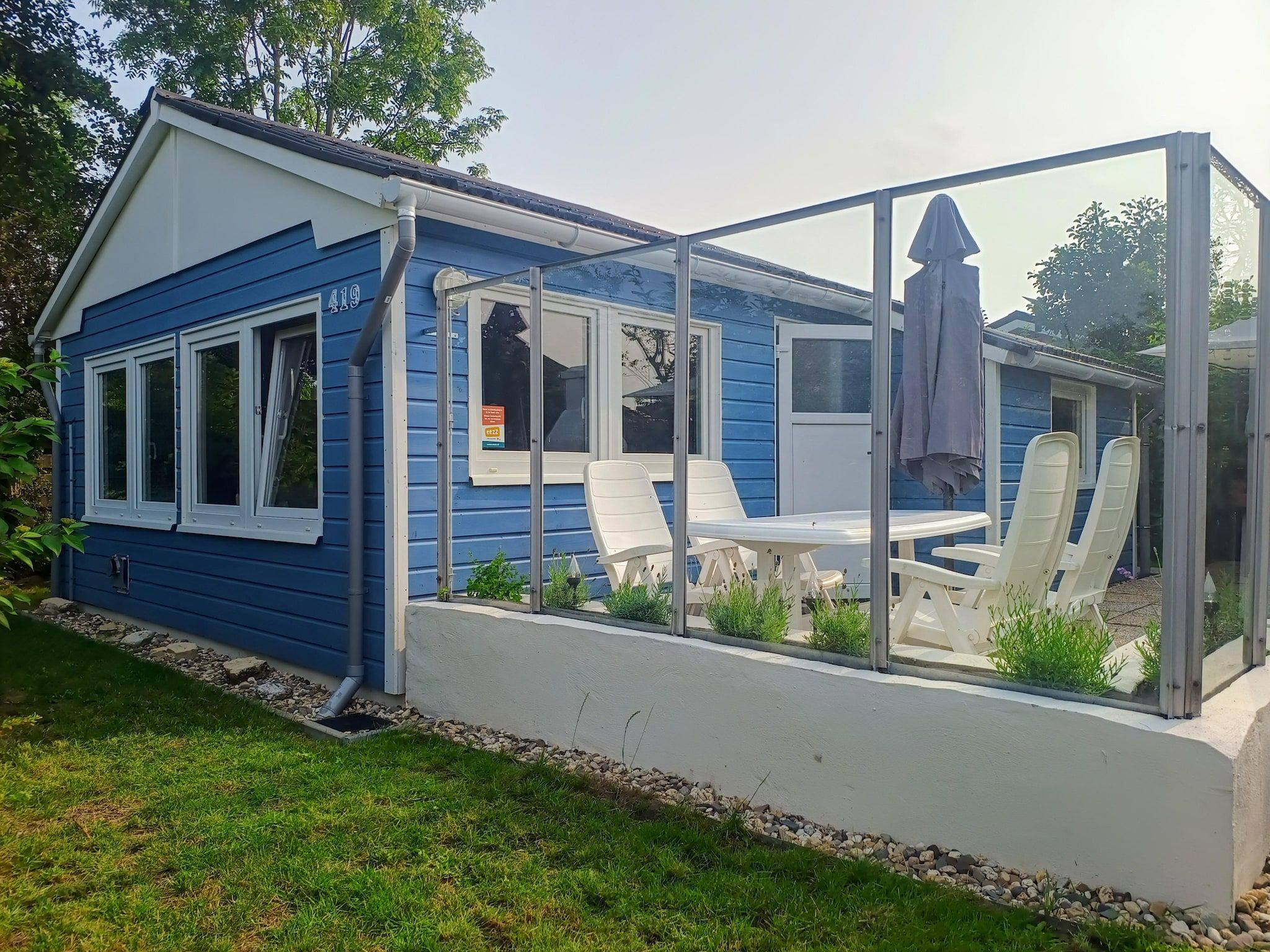 De buitenkant van Cosy Hideout in Dirkshorn