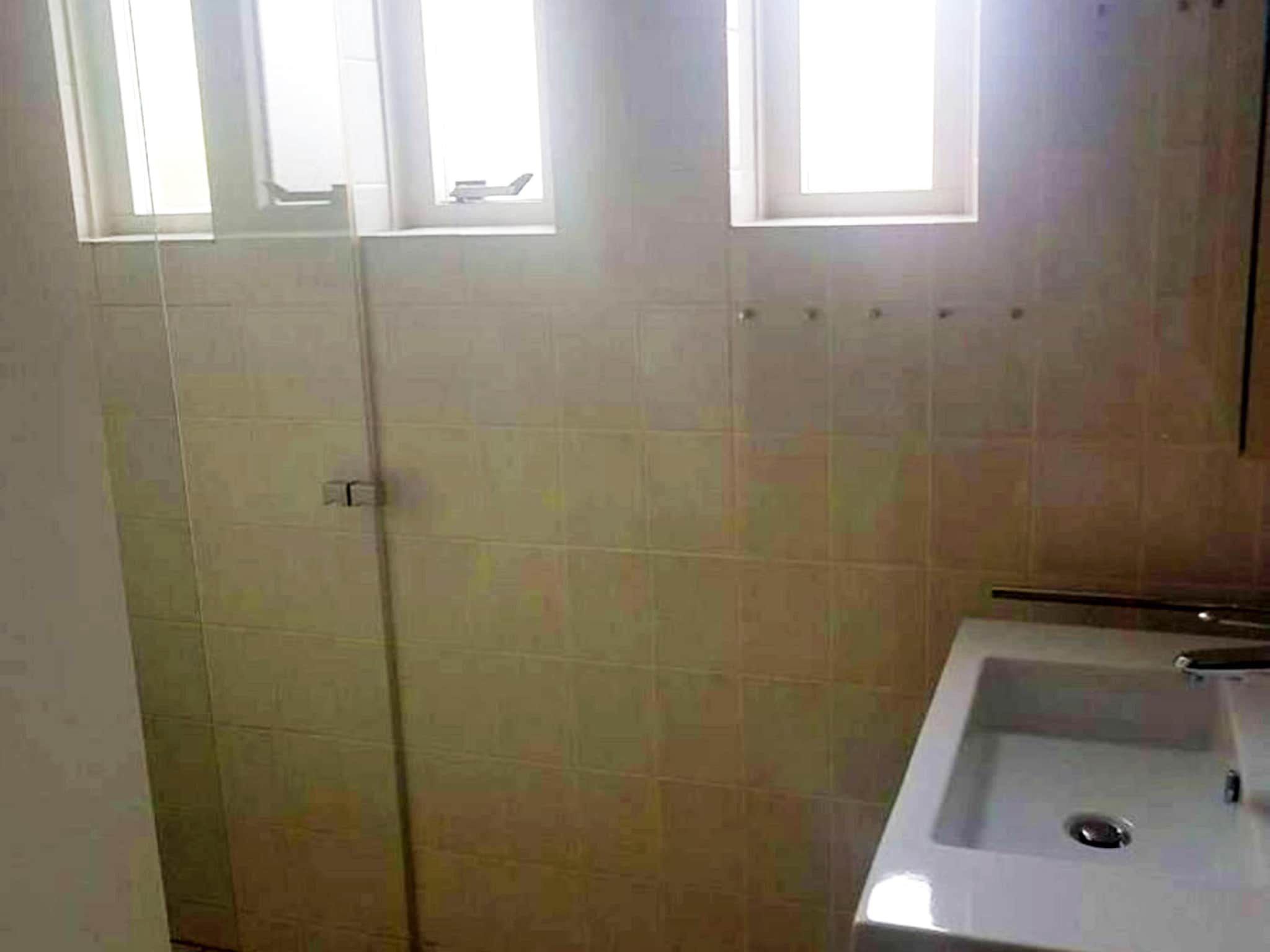 De badkamer van Scheldeveste 149 Schelde Breskens in Breskens