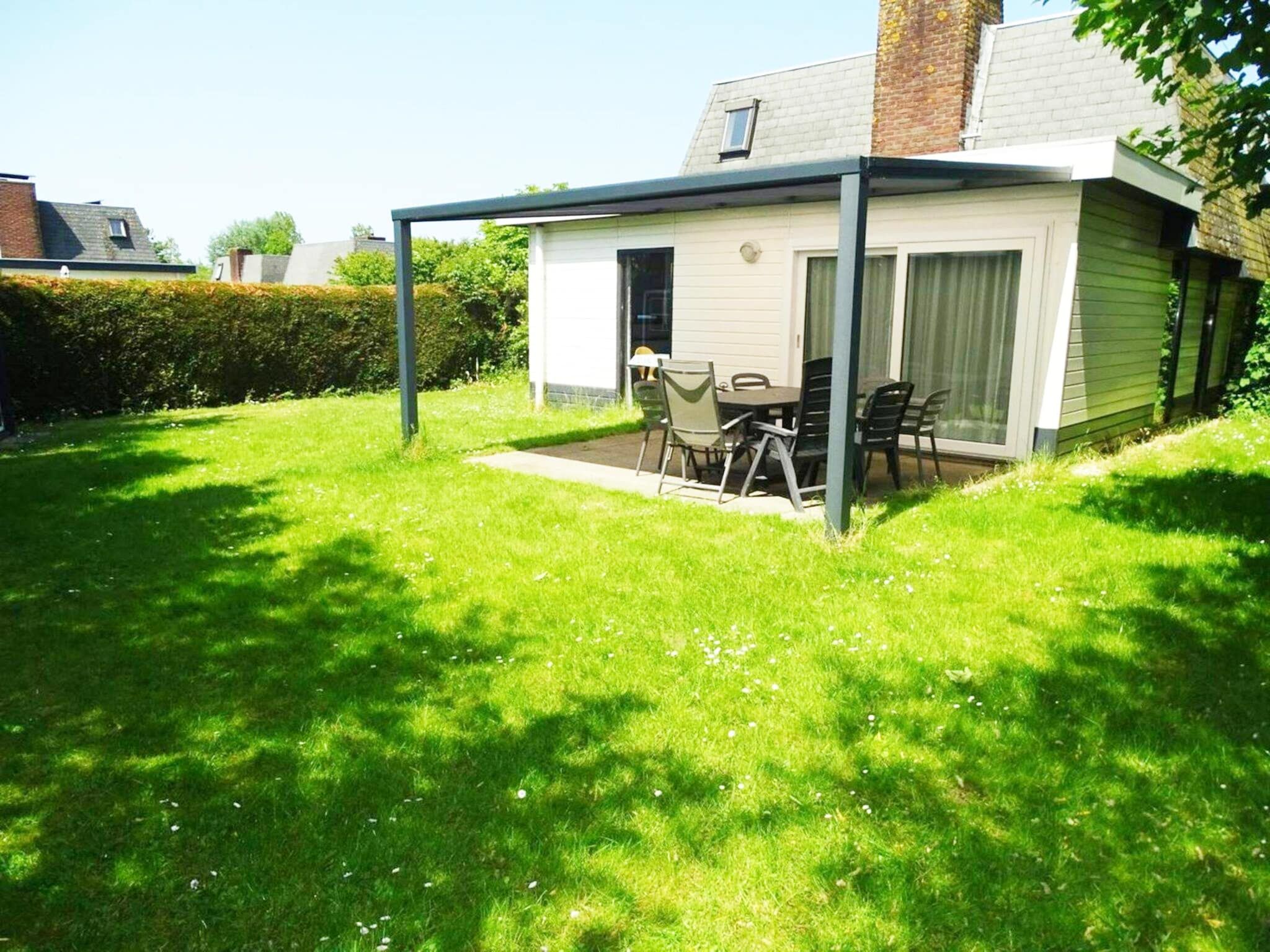 Het terras van Schoneveld 32 Zeester Breskens in Breskens