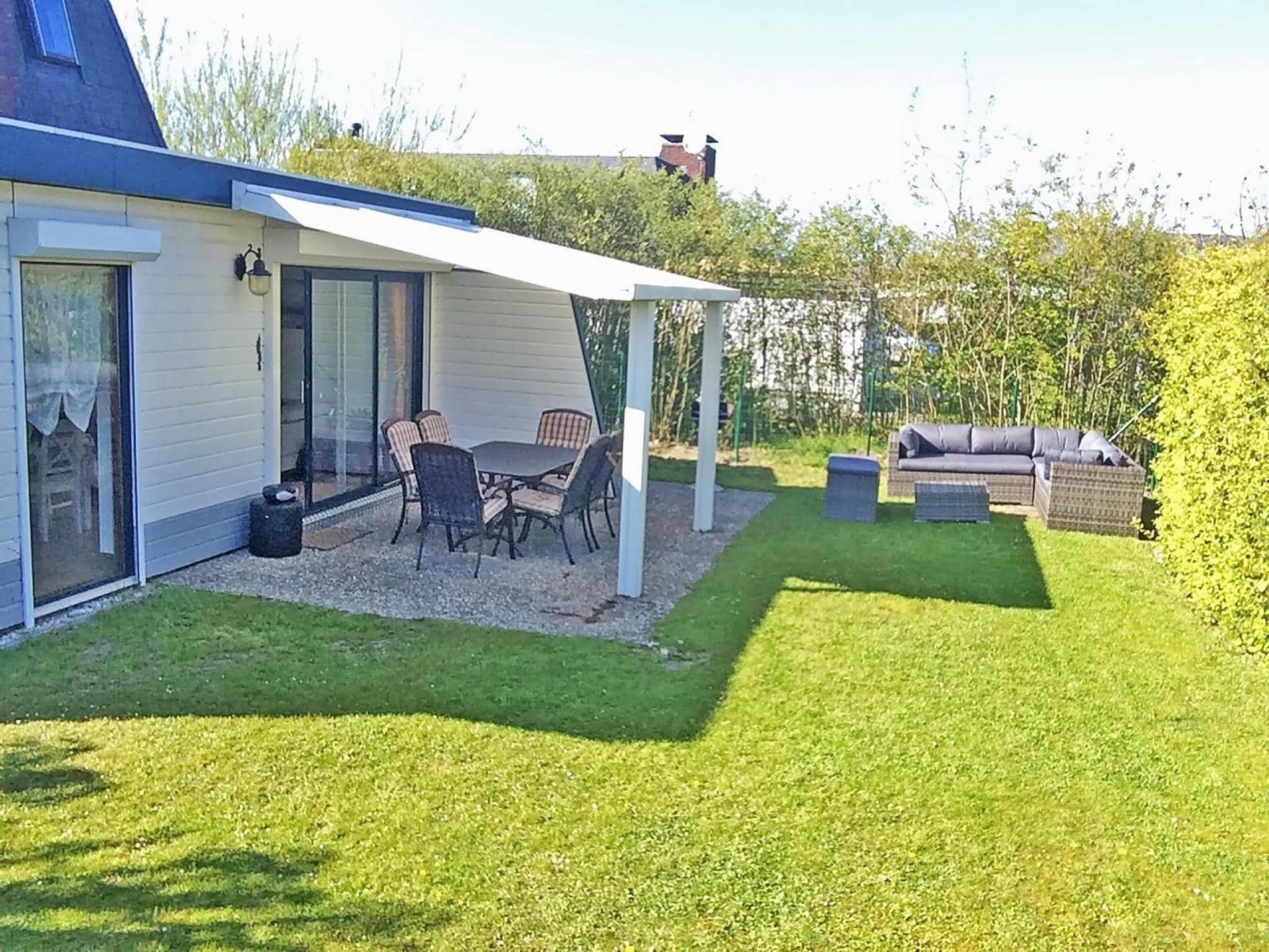 Het terras van Schoneveld 35 Zeester Breskens in Breskens