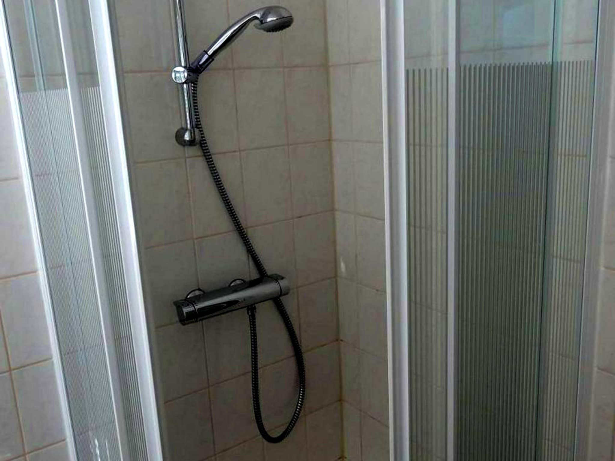 De badkamer van Scheldeveste 161 ZwinBreskens in Breskens