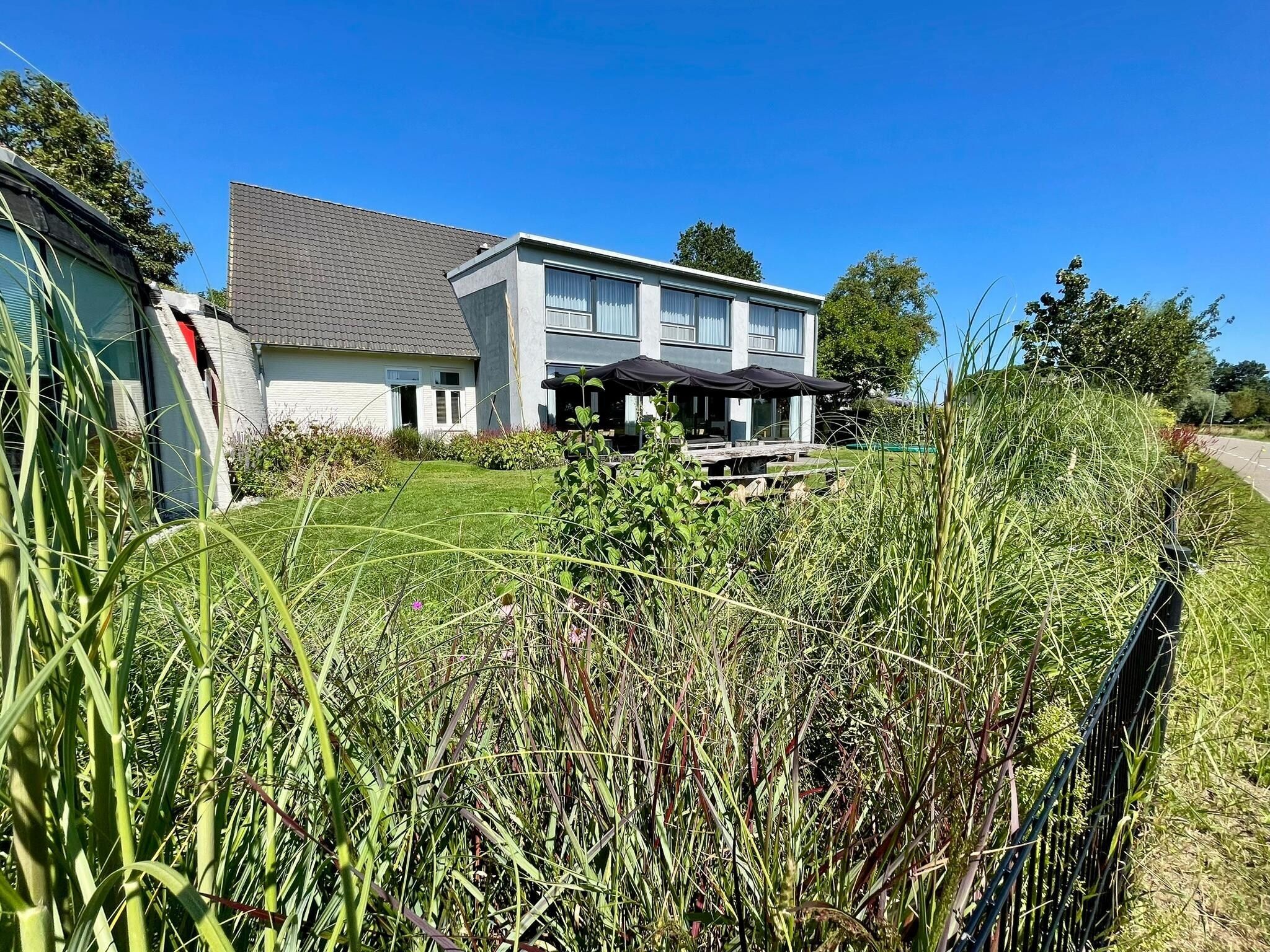 De tuin van De Slaapfabriek in Teuge
