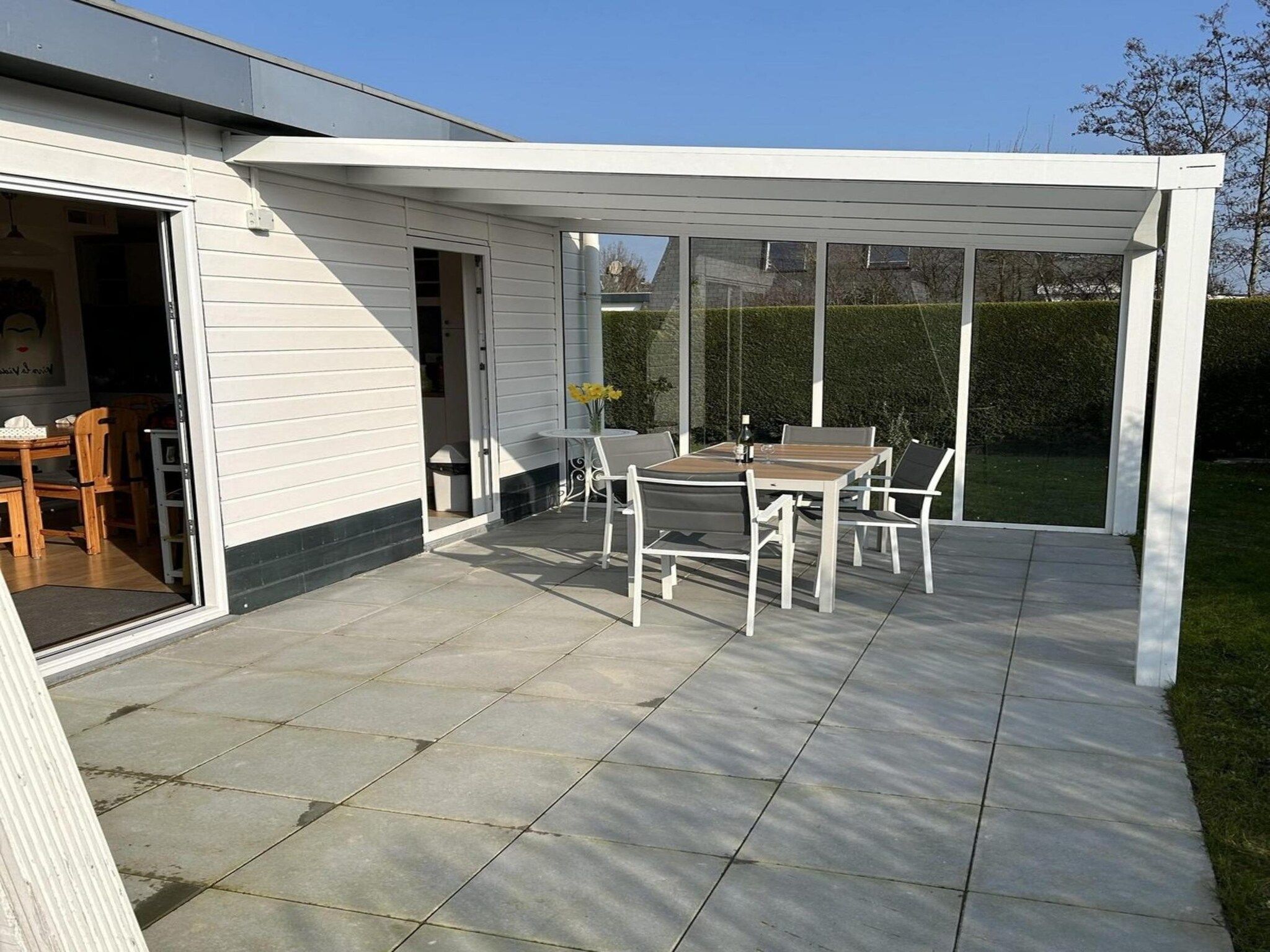 Het terras van Schoneveld 60 Zeester Breskens in Breskens