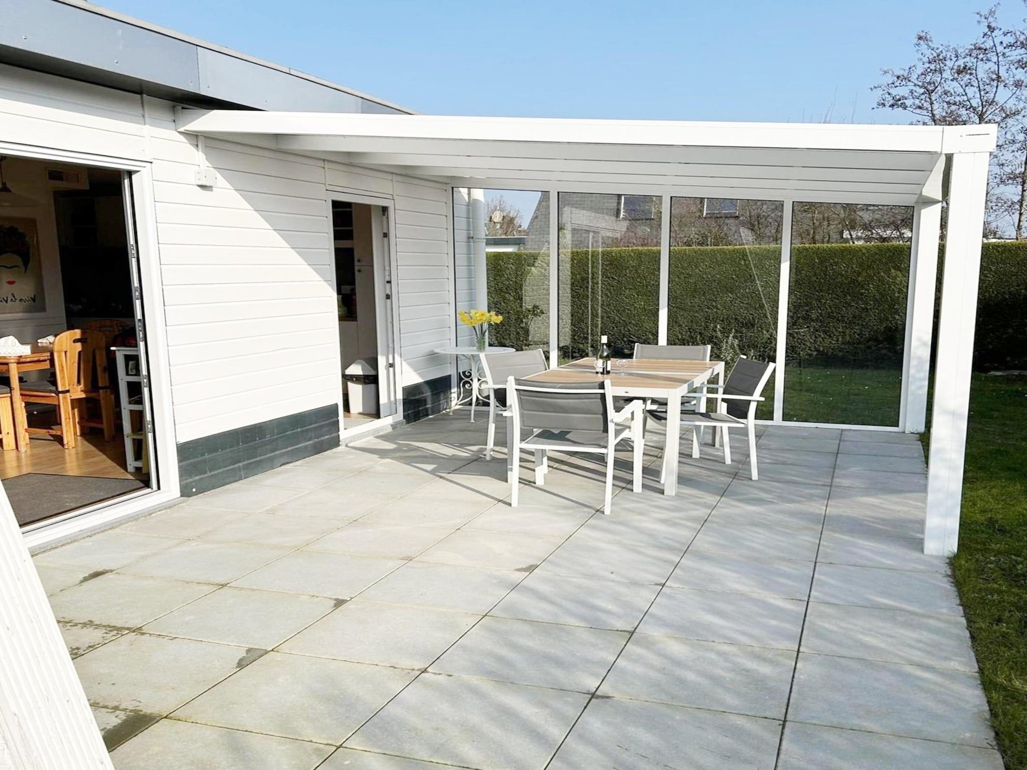 Het terras van Schoneveld 60 Zeester Breskens in Breskens