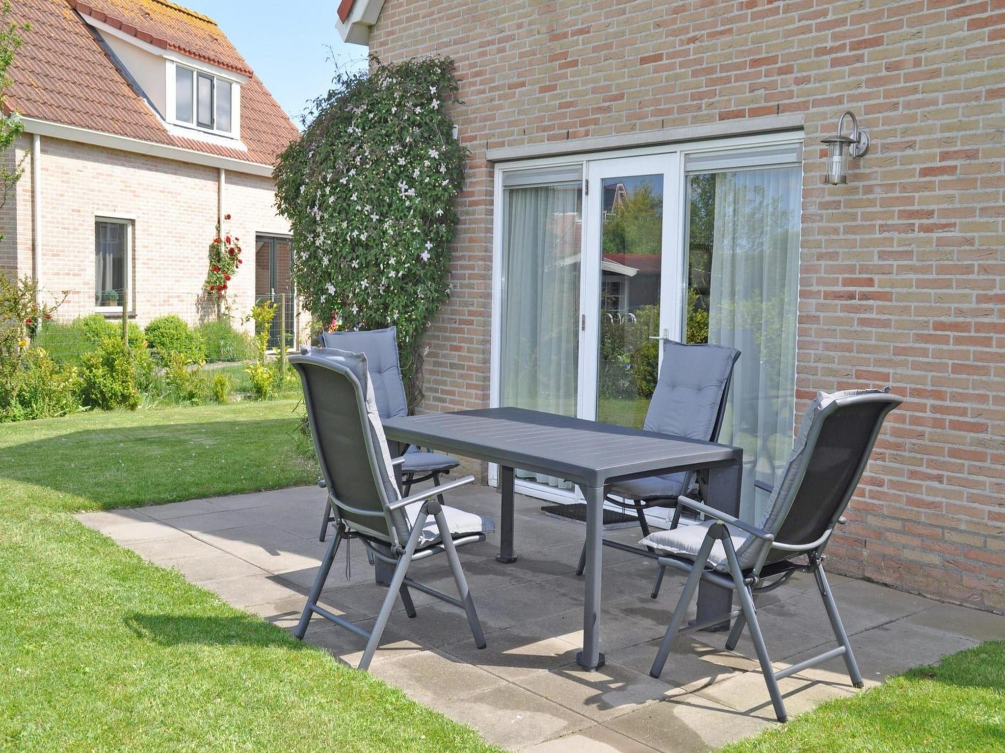 Het terras van Scheldeveste 167 Zwin Breskens in Breskens