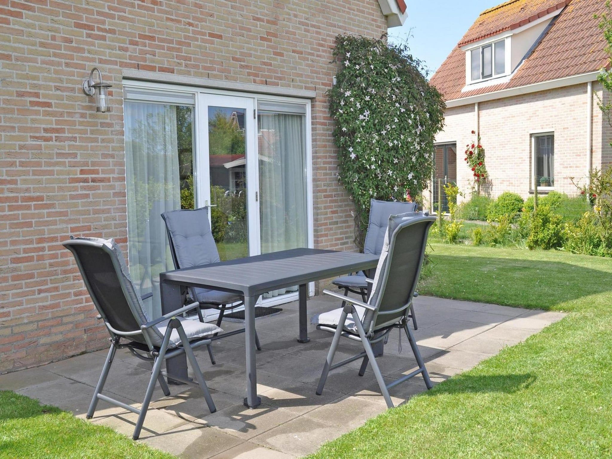 Het terras van Scheldeveste 167 Zwin Breskens in Breskens