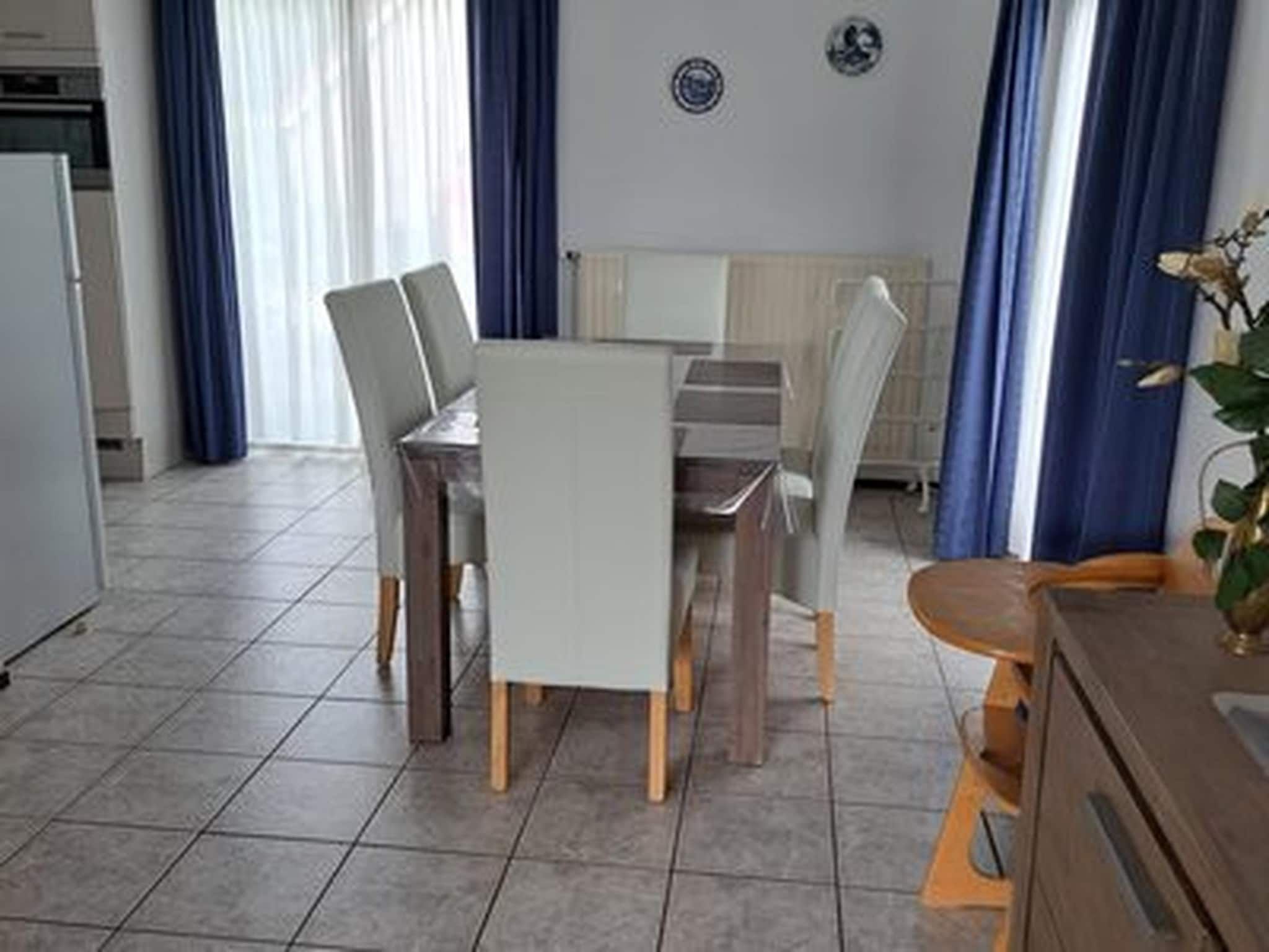 De eetkamer van Scheldeveste 167 Zwin Breskens in Breskens
