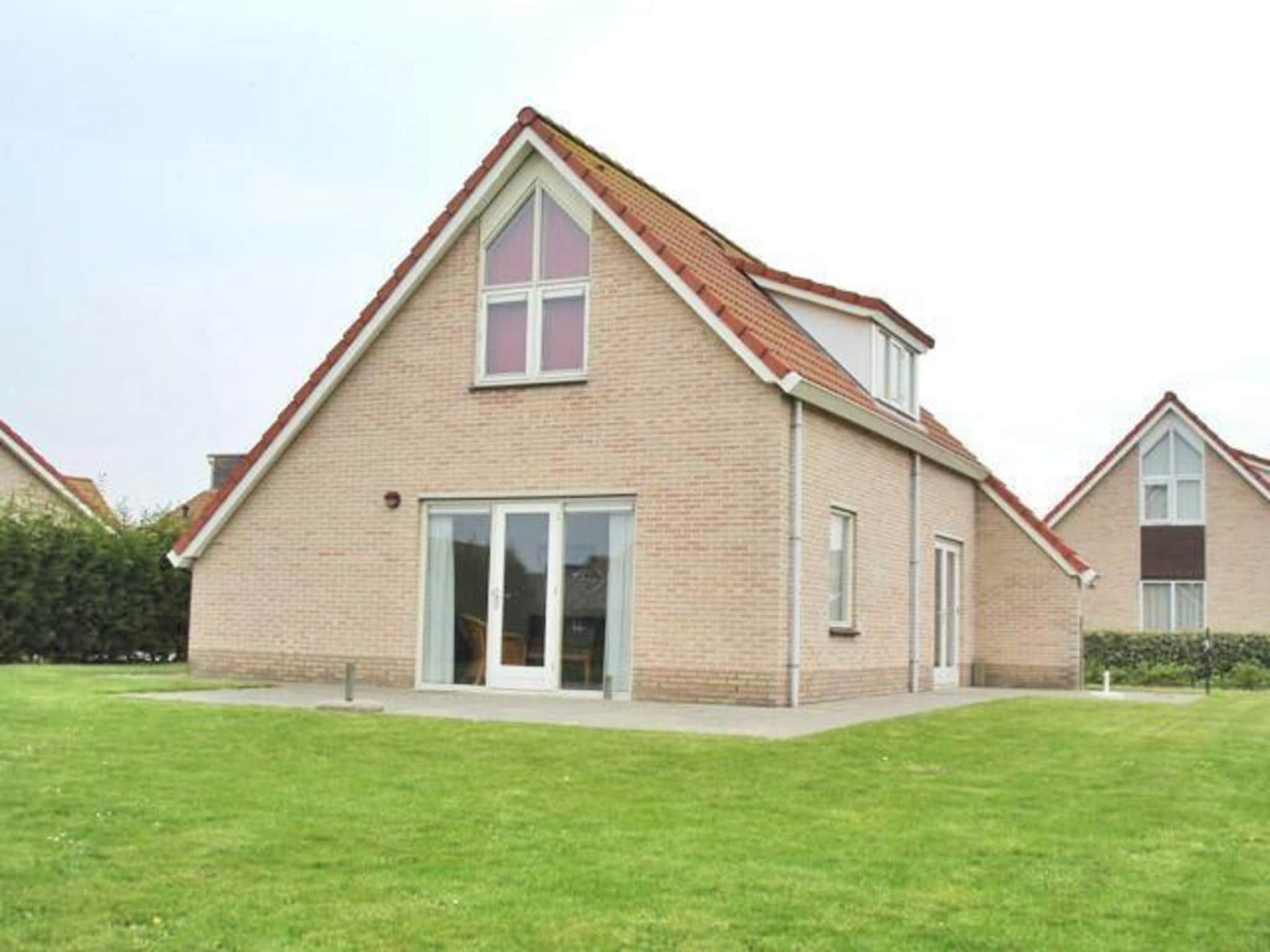 De tuin van Scheldeveste 184 Zwin Breskens in Breskens