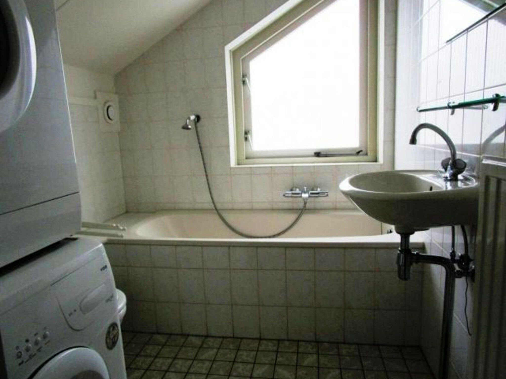 De badkamer van Scheldeveste 188 Schelde Breskens in Breskens