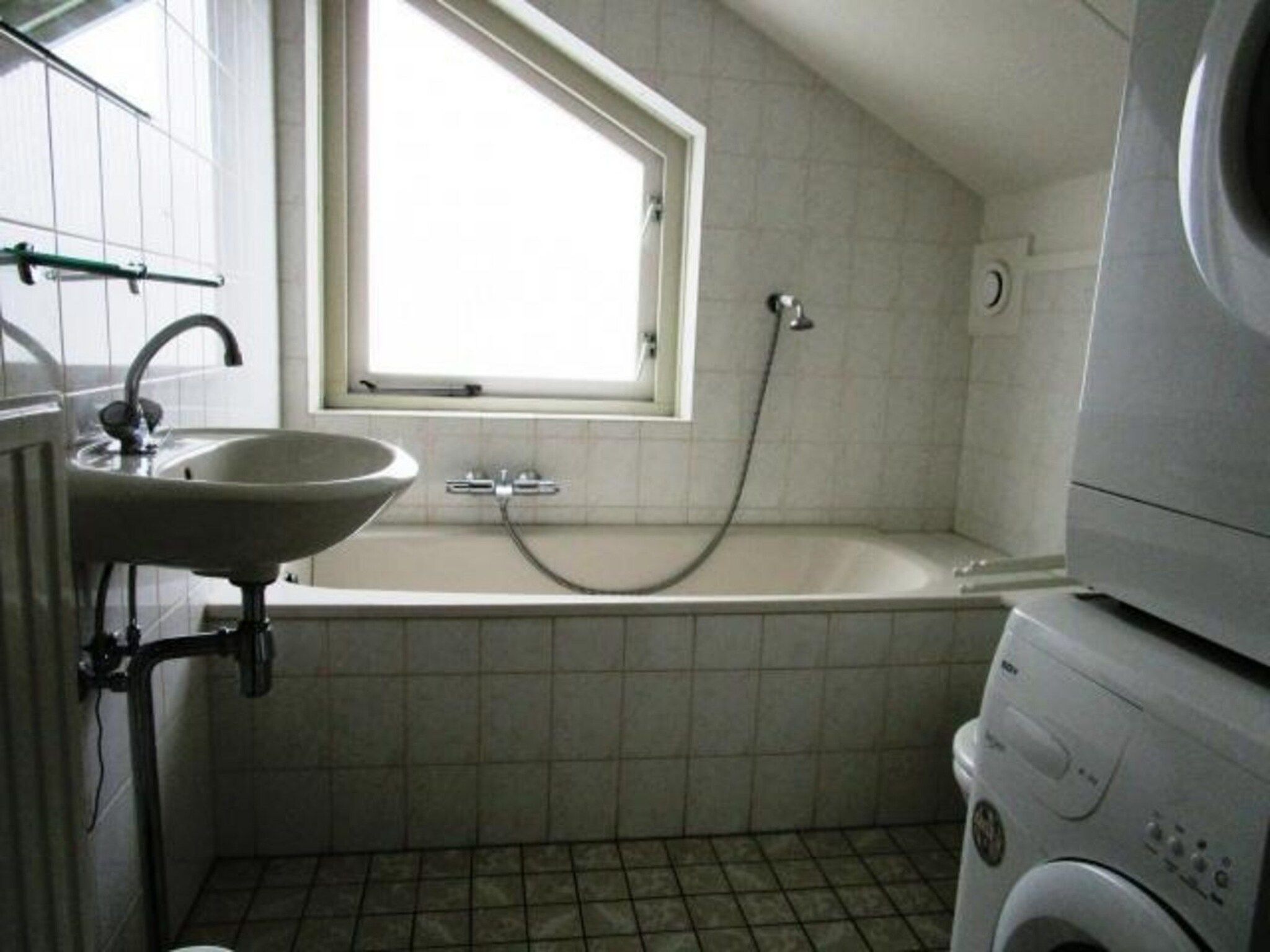 De badkamer van Scheldeveste 188 Schelde Breskens in Breskens