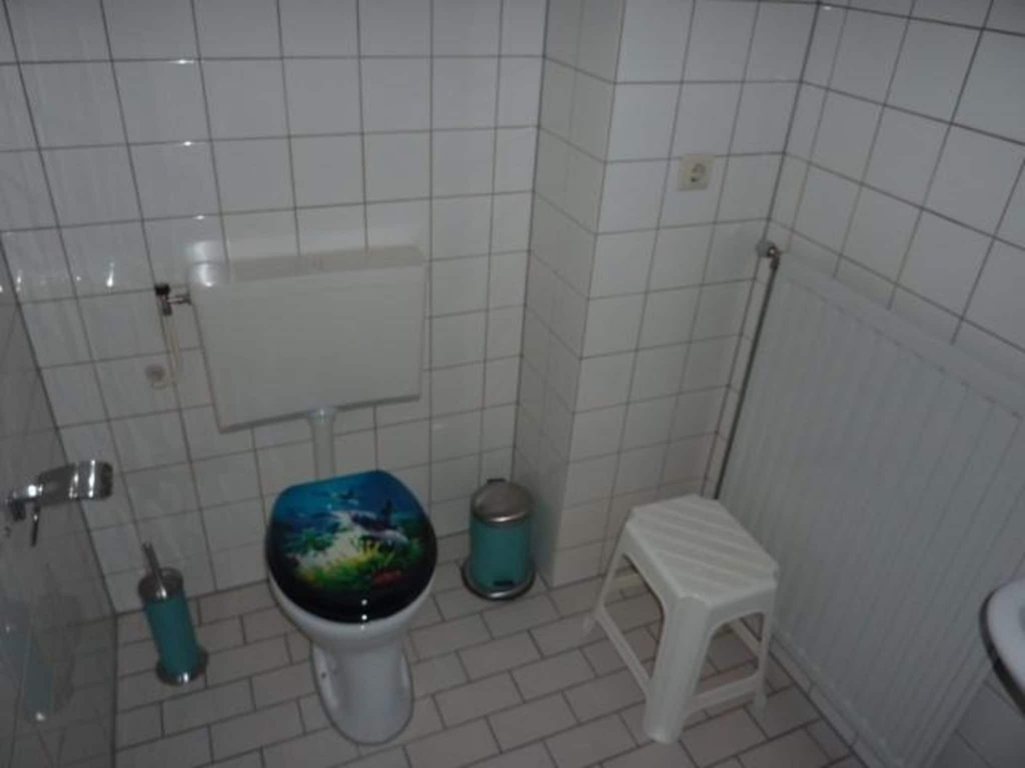 De badkamer van Schoneveld 369 Strandparel Breskens in Breskens