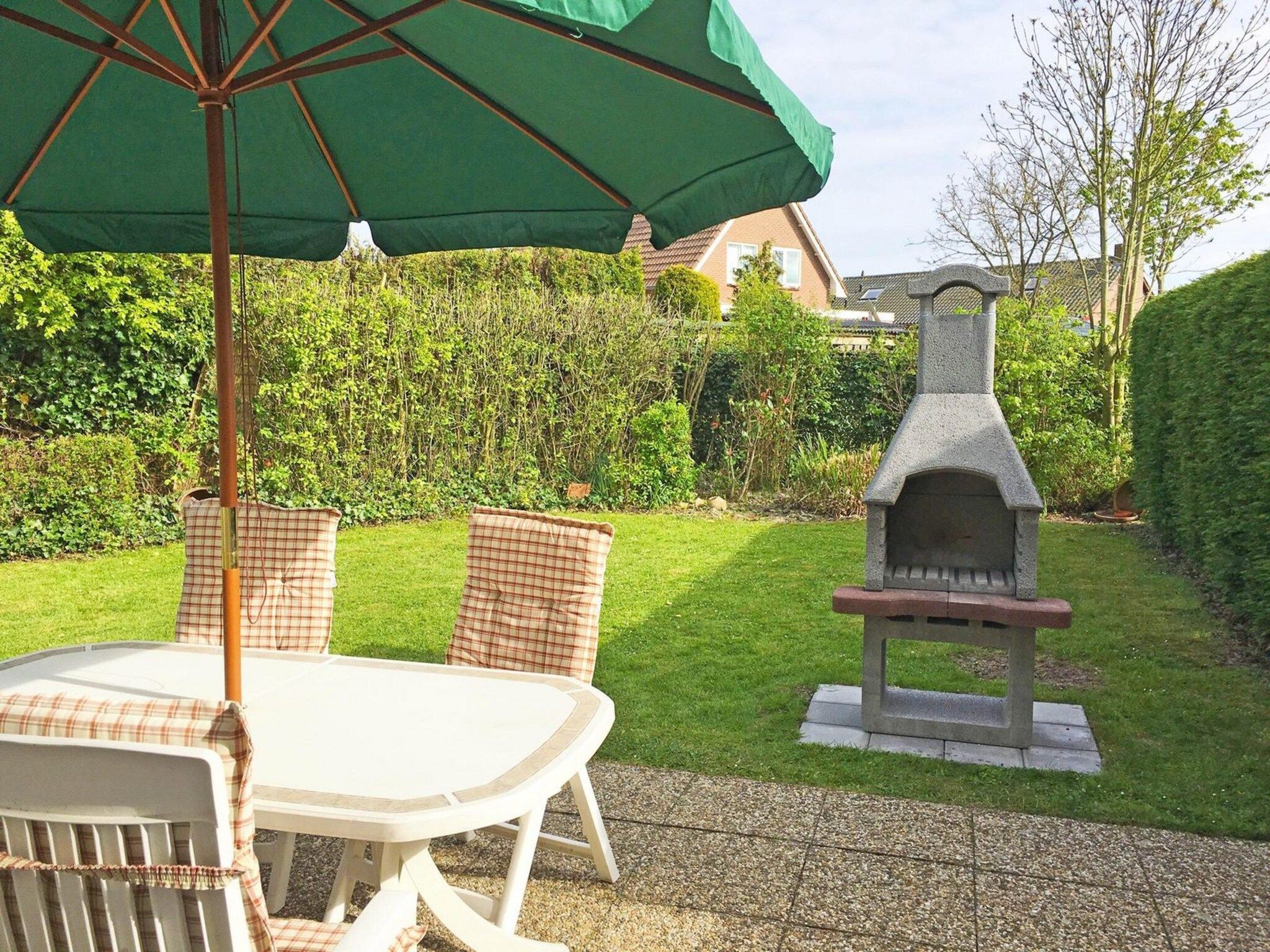 De tuin van Fort Soleil 29 Zeezwaluw Breskens in Breskens