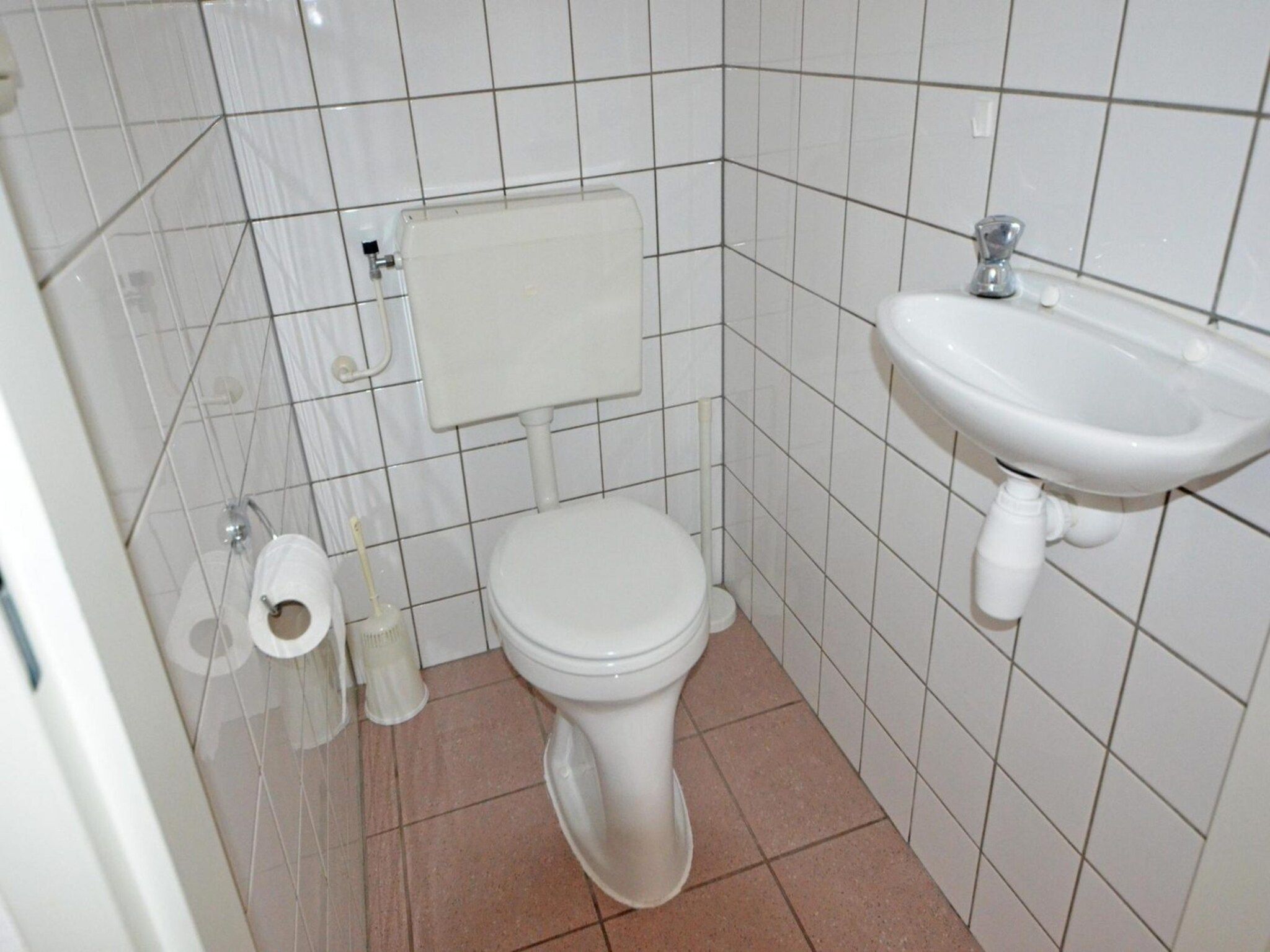 De badkamer van Fort Soleil 30 Zeezwaluw Breskens in Breskens