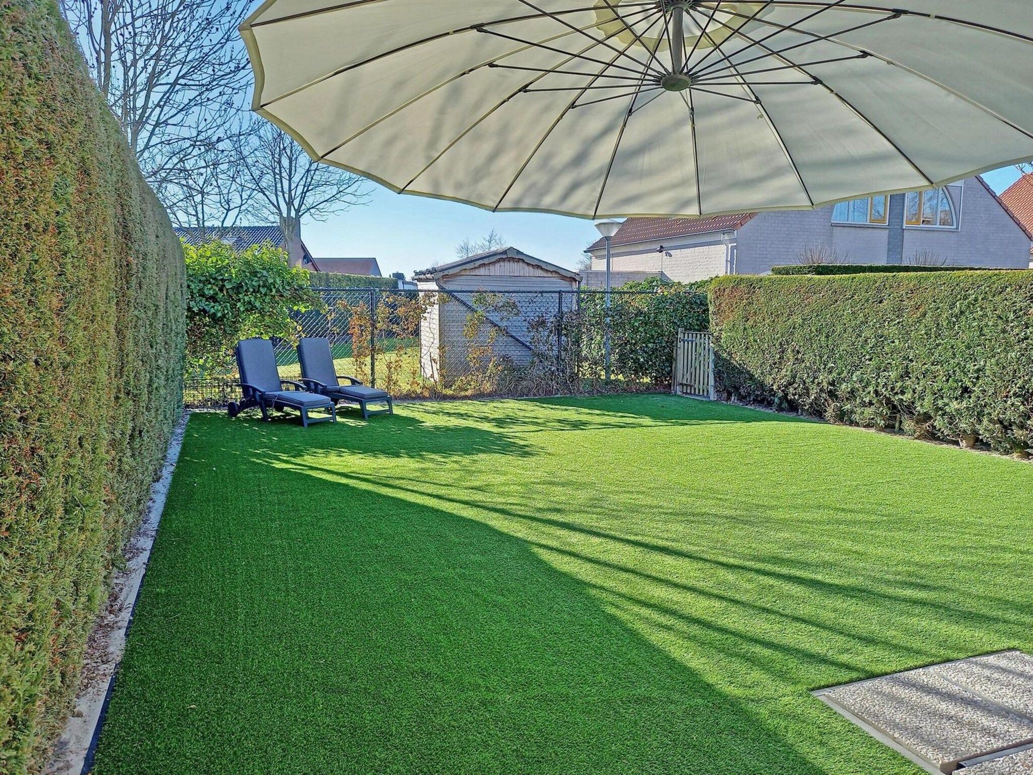 De tuin van Fort Soleil 30 Zeezwaluw Breskens in Breskens