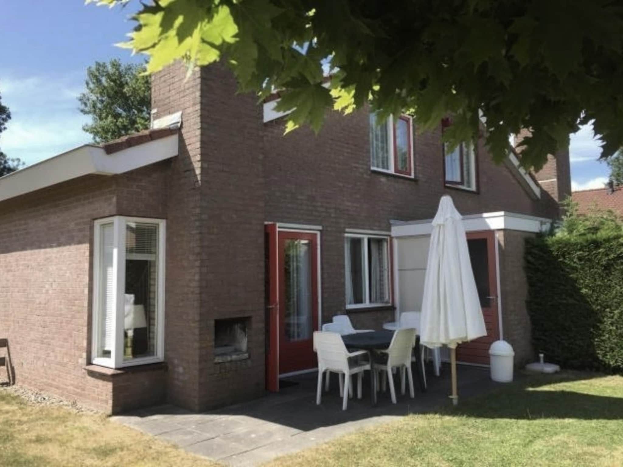 Het terras van Schoneveld 371 Strandparel Breskens in Breskens