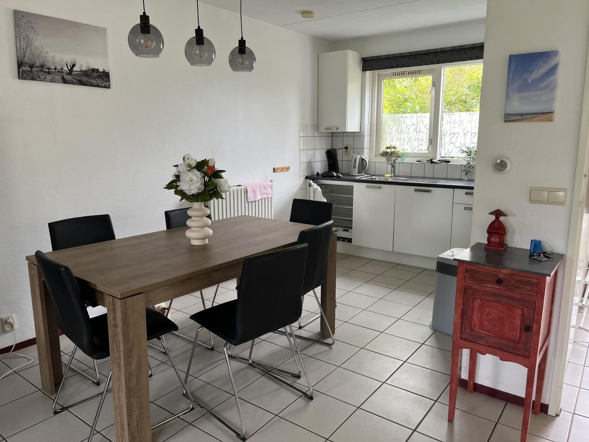 De eetkamer van Fort Soleil 42 Zeezwaluw Breskens in Breskens