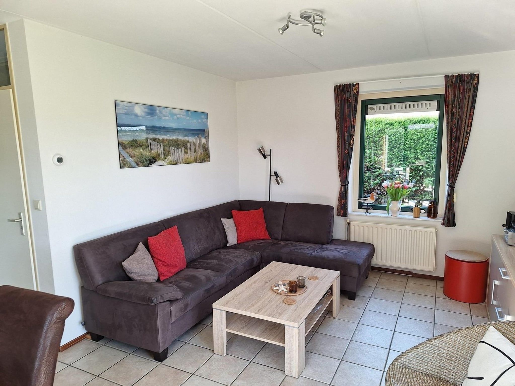 De woonkamer van Schoneveld 170 Zeemeeuw Breskens in Breskens