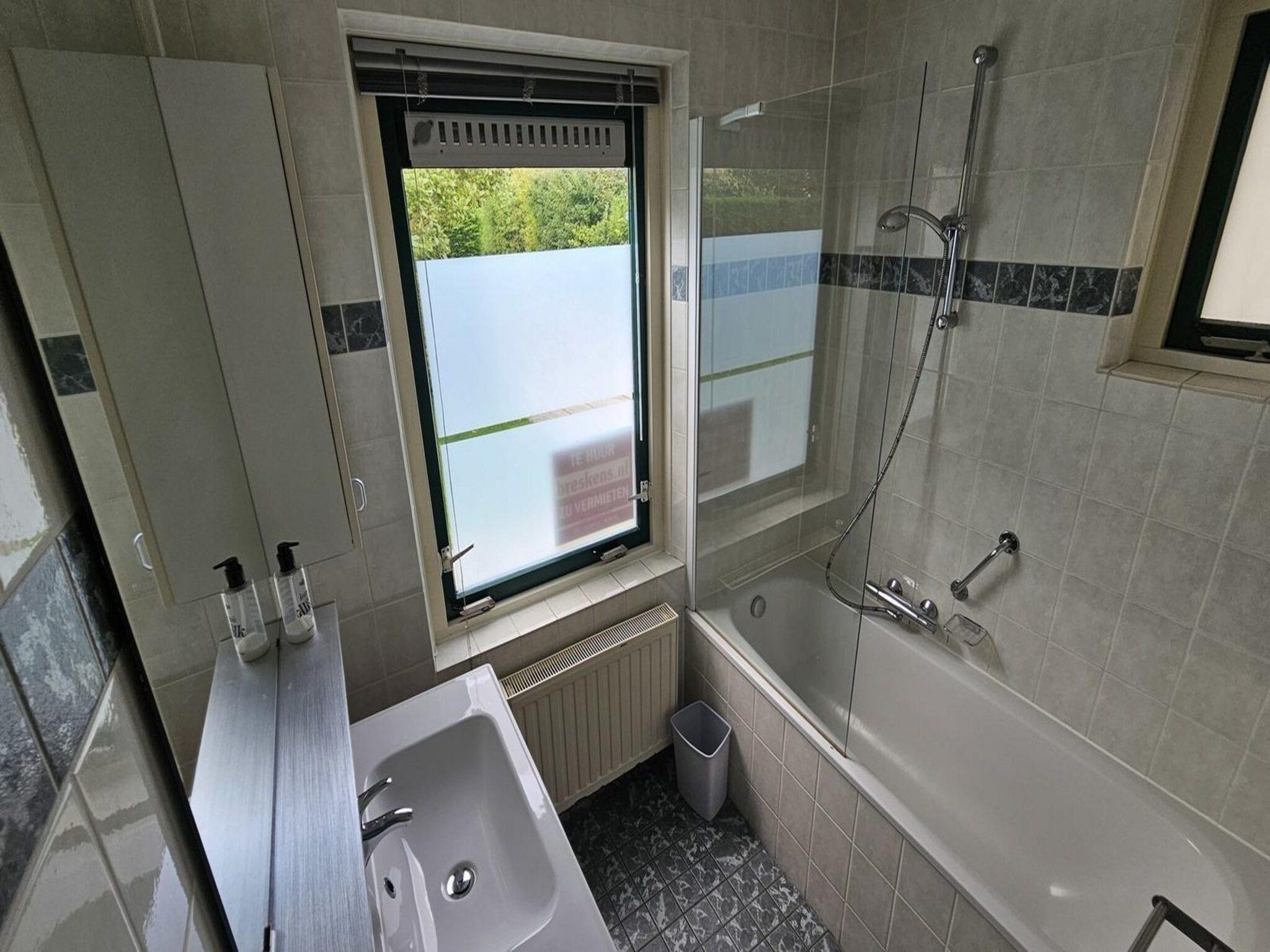 De badkamer van Schoneveld 176 Zeemeeuw Breskens in Breskens