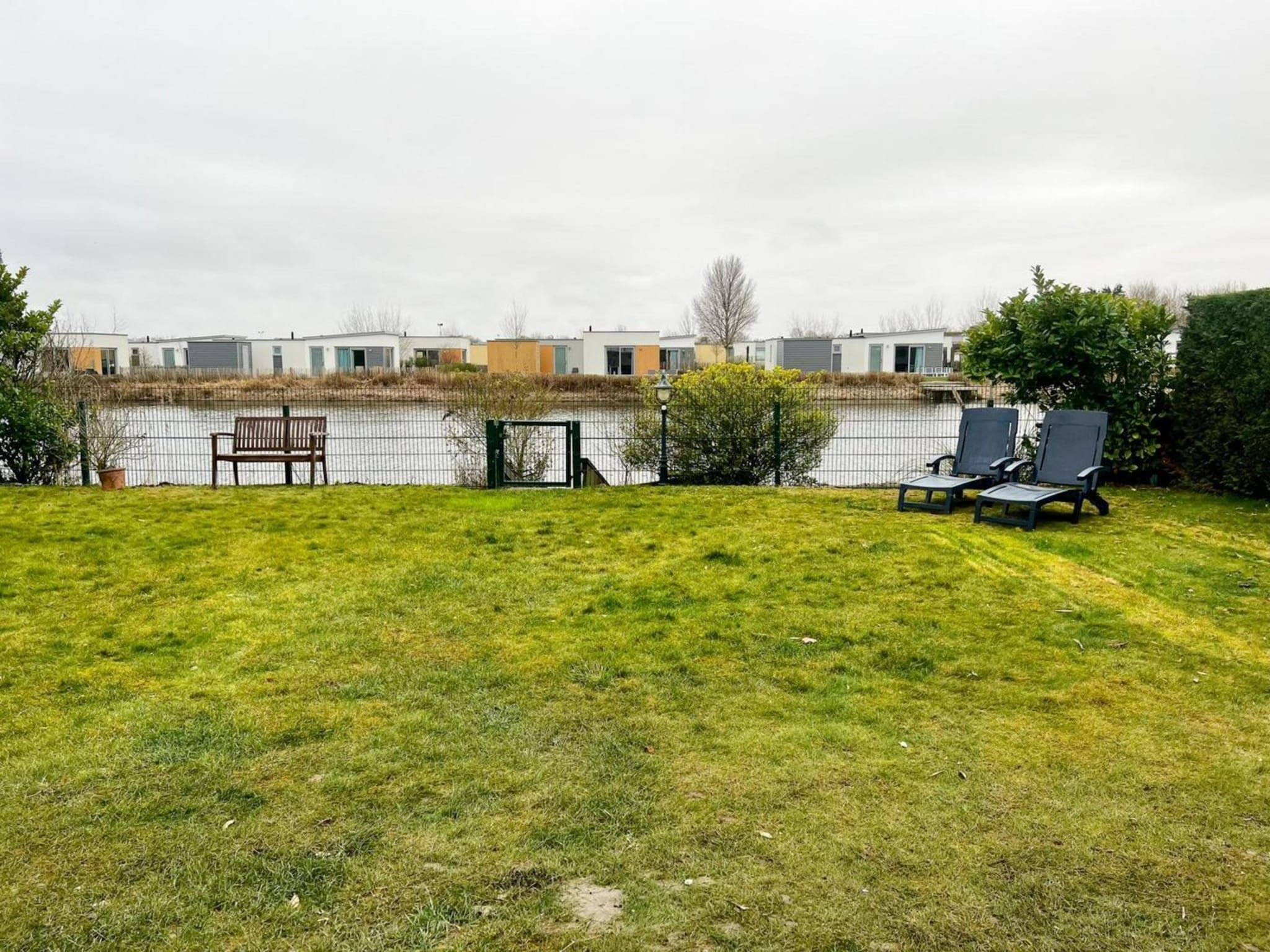 De tuin van Scheldeveste 45 Zwin Breskens in Breskens