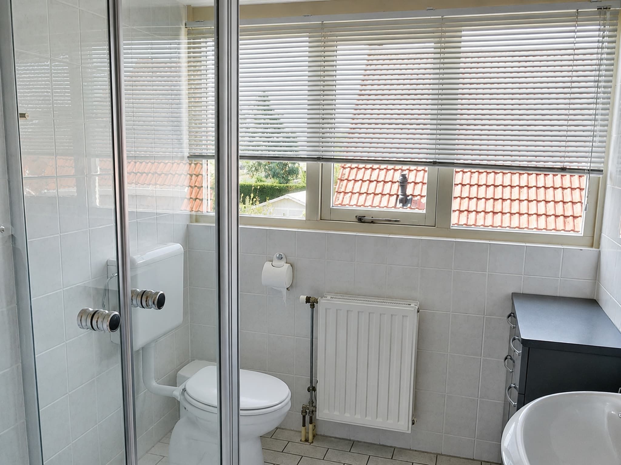 De badkamer van Scheldeveste 52 Zwin Breskens in Breskens