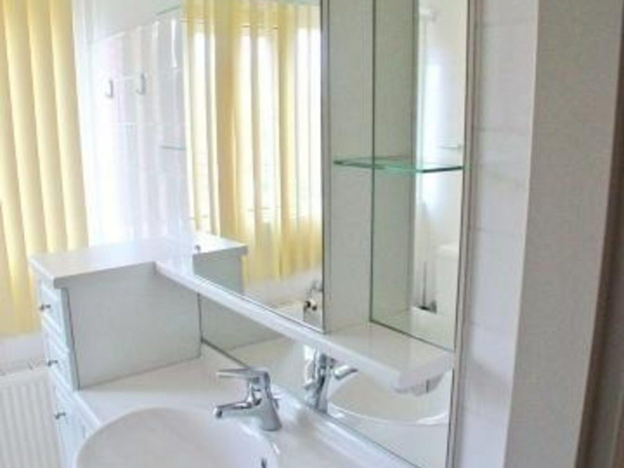 De badkamer van Scheldeveste 64 Zwin Breskens in Breskens