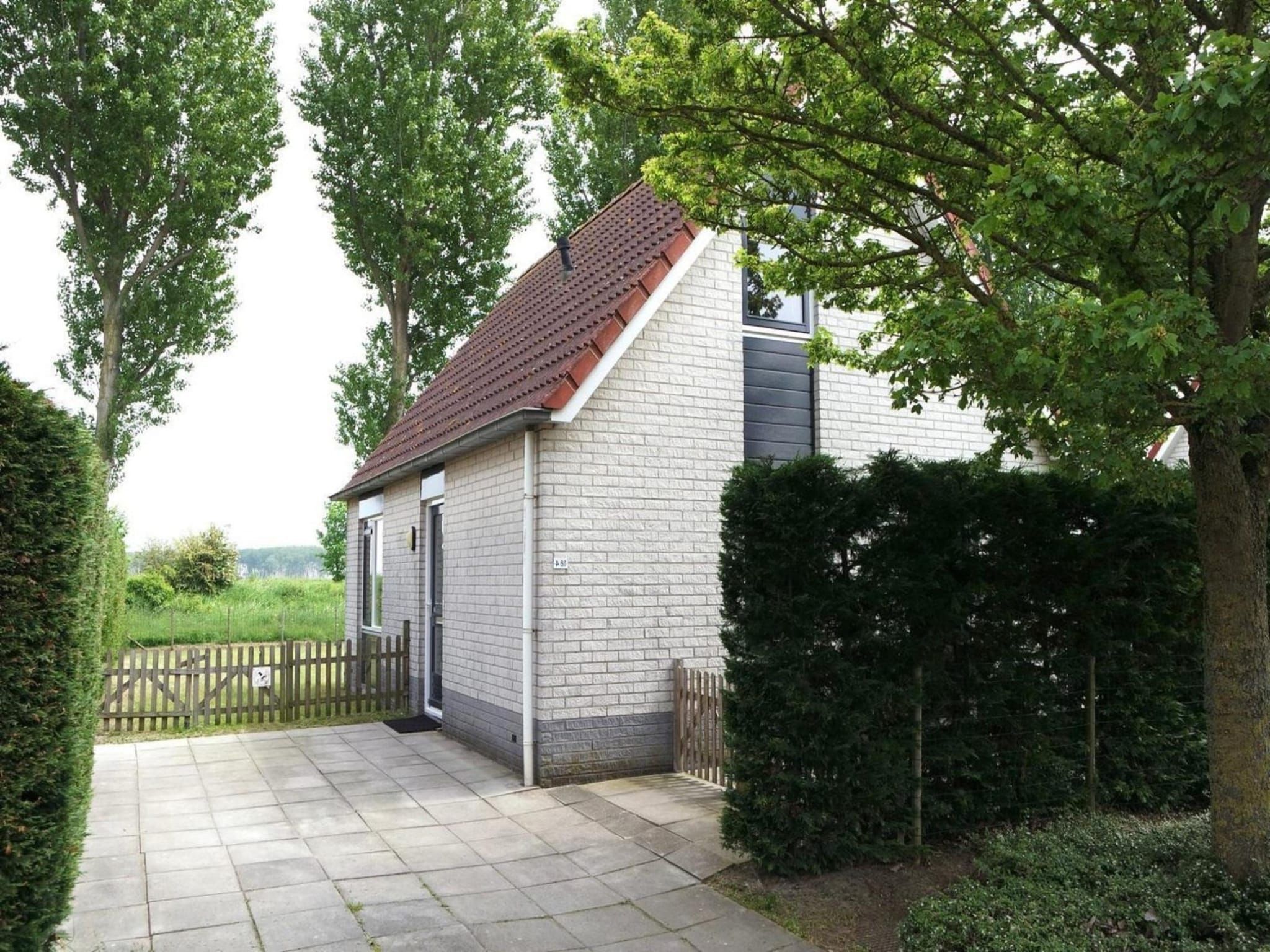 De buitenkant van Schoneveld 184 Stern Breskens in Breskens