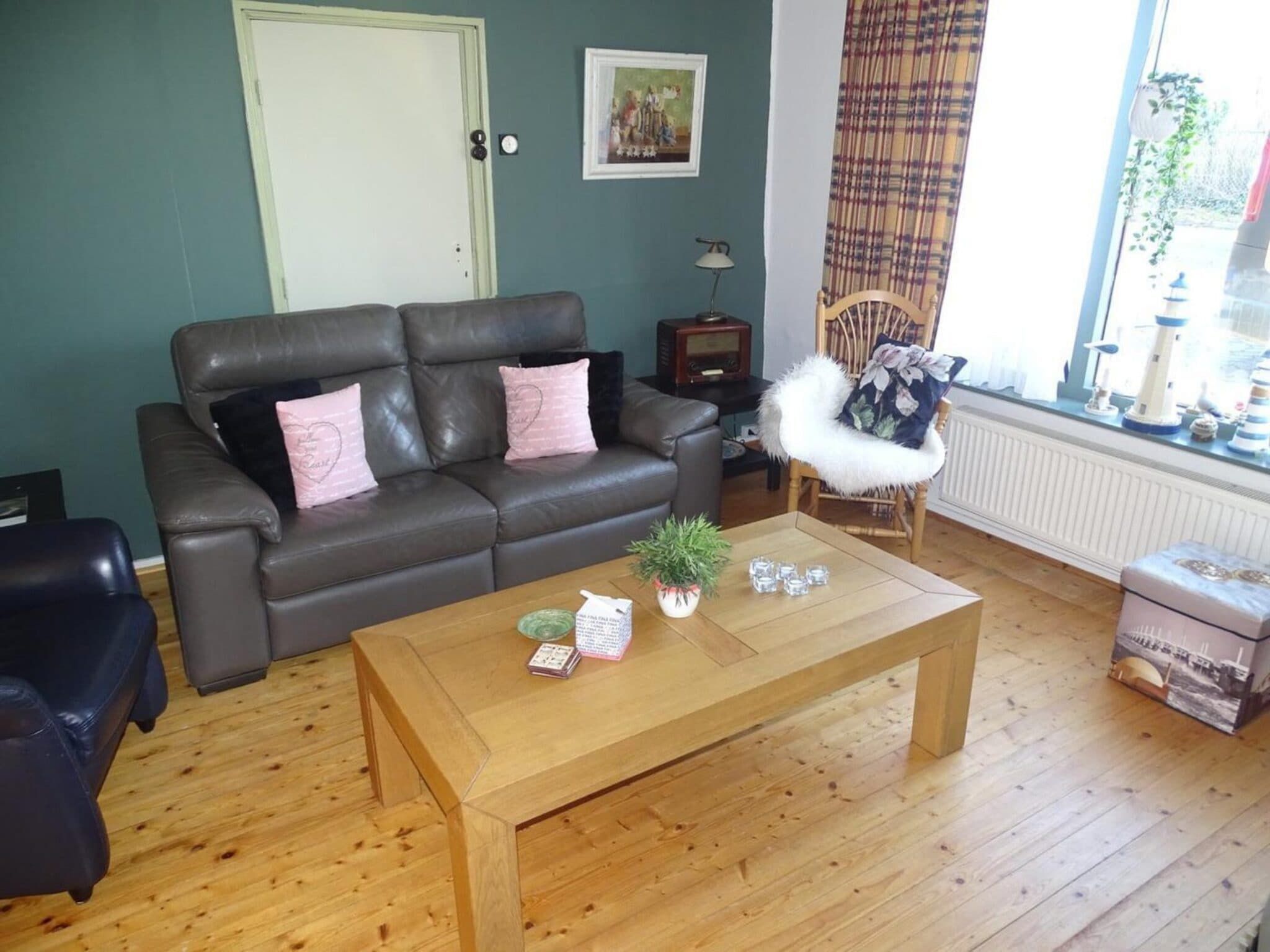 De woonkamer van Tragel 37 Schoondijke in Schoondijke