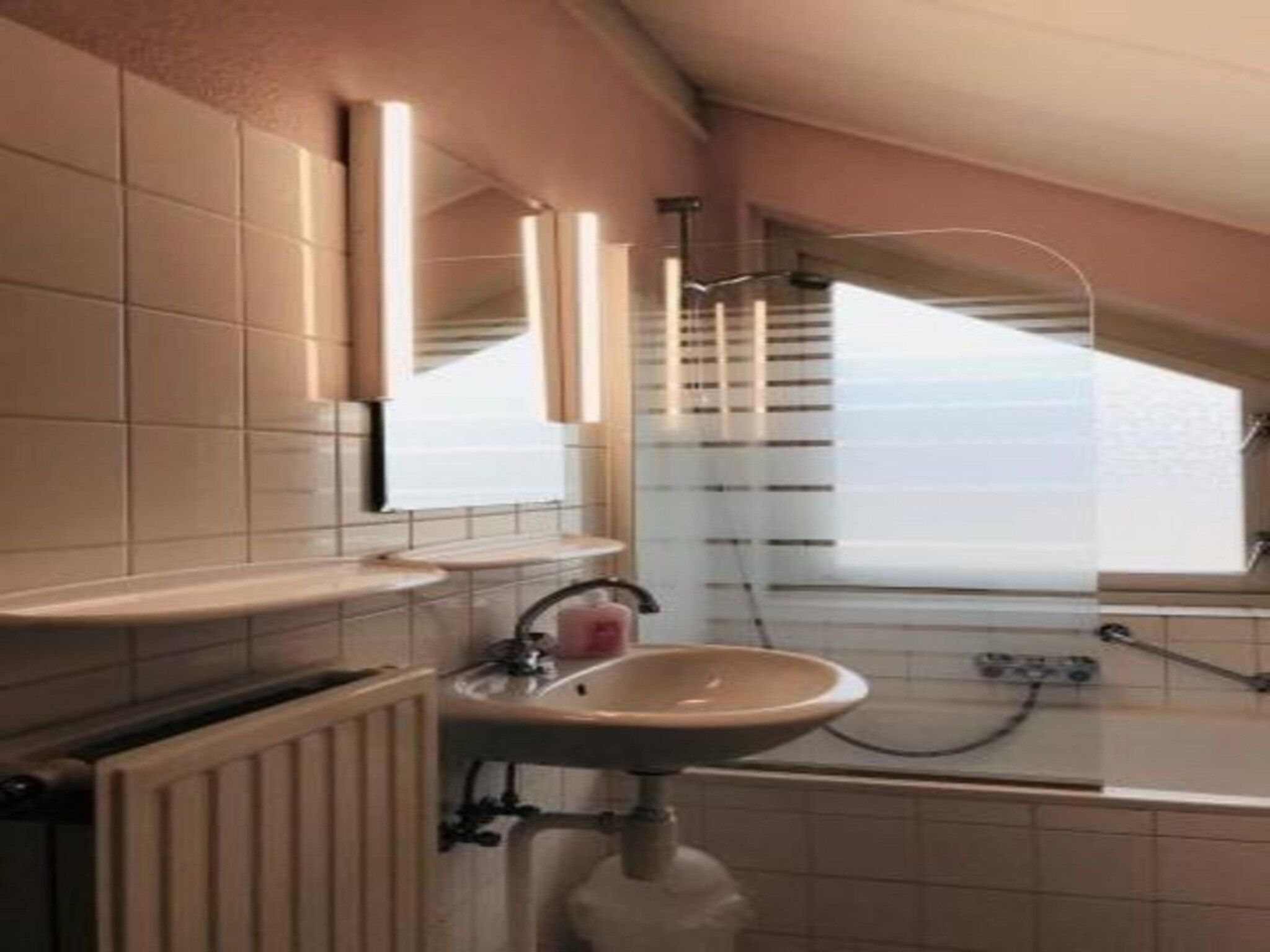 De badkamer van Scheldeveste 119 Schelde Breskens in Breskens