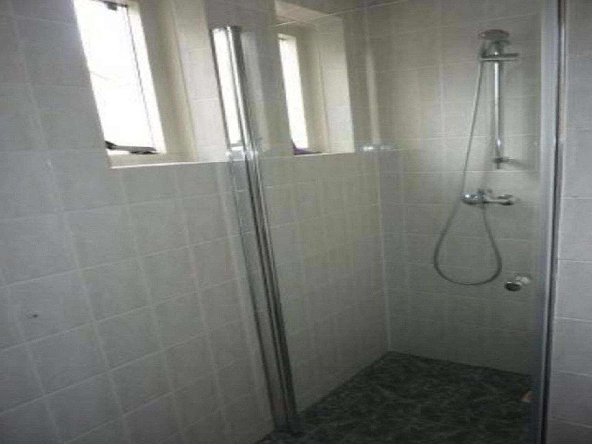 De badkamer van Scheldeveste 119 Schelde Breskens in Breskens