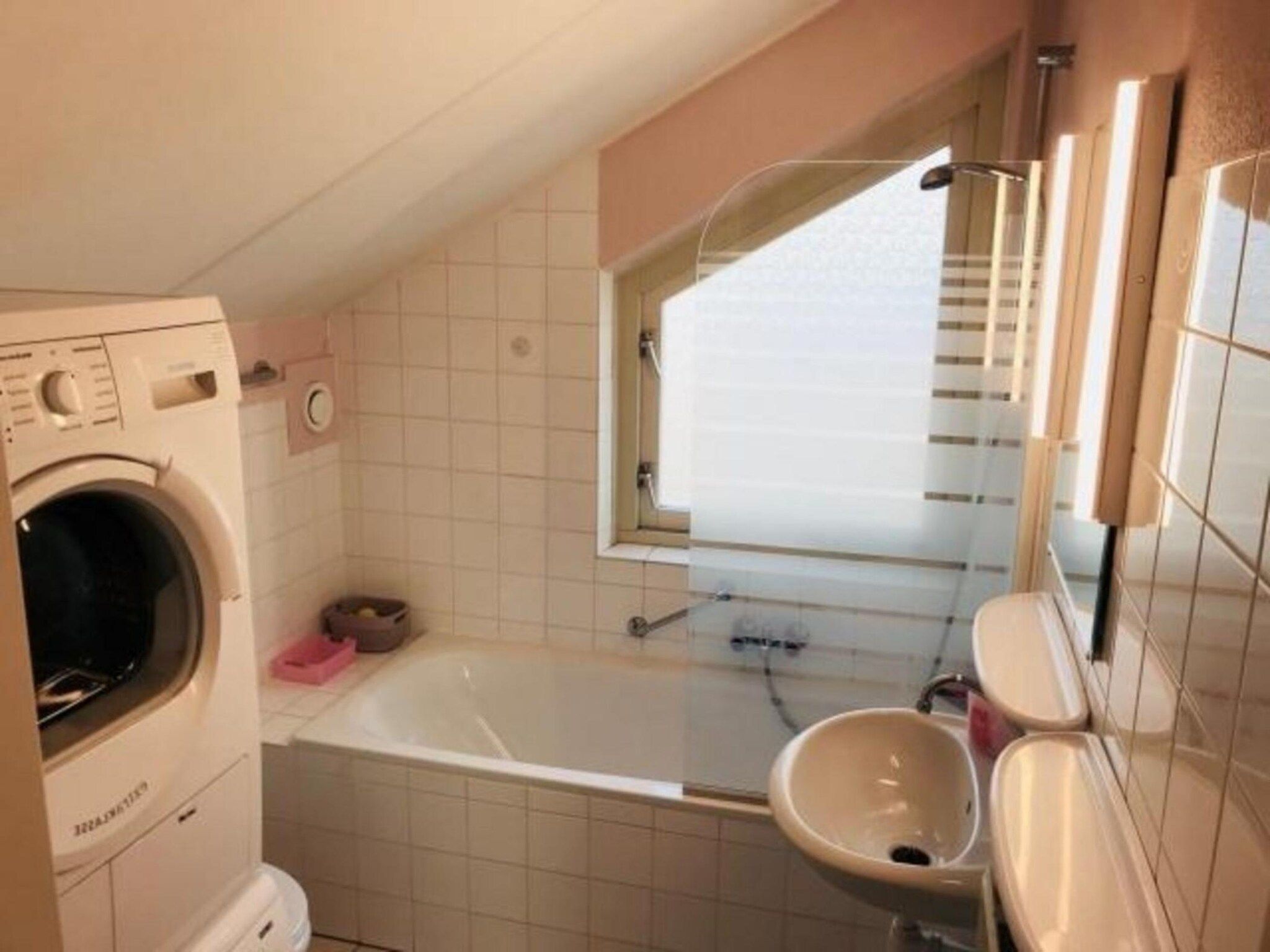 De badkamer van Scheldeveste 119 Schelde Breskens in Breskens