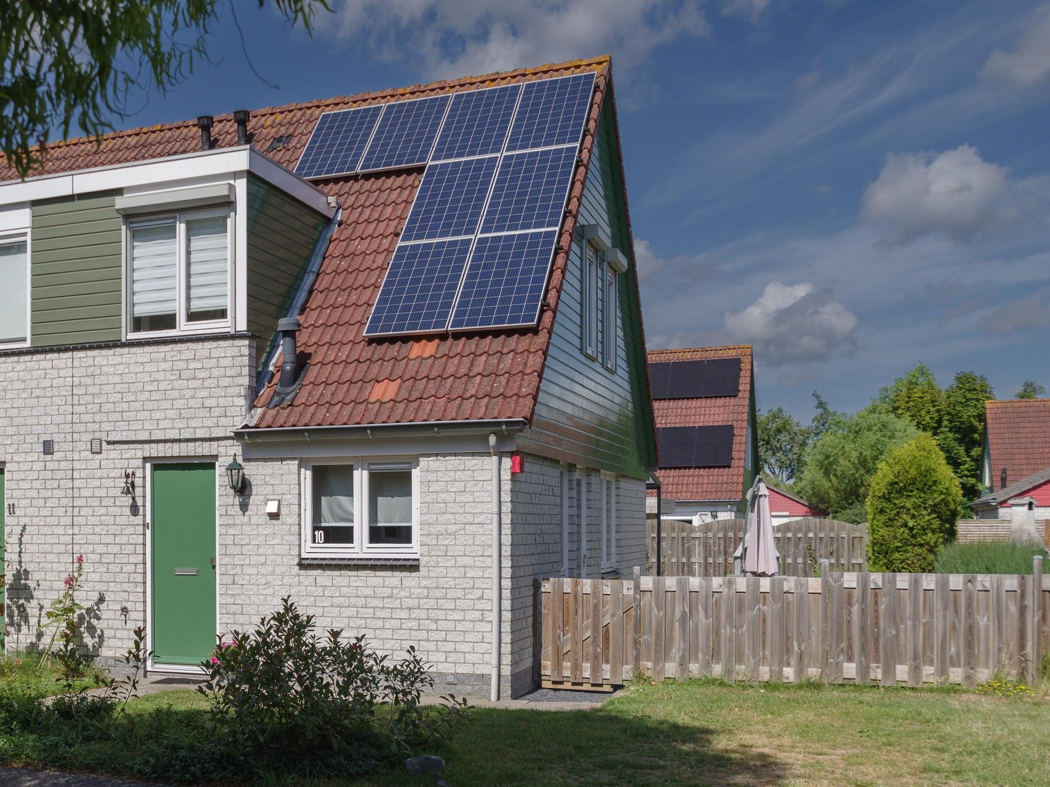 De buitenkant van Villapark De Oesterbaai 10 in Wemeldinge