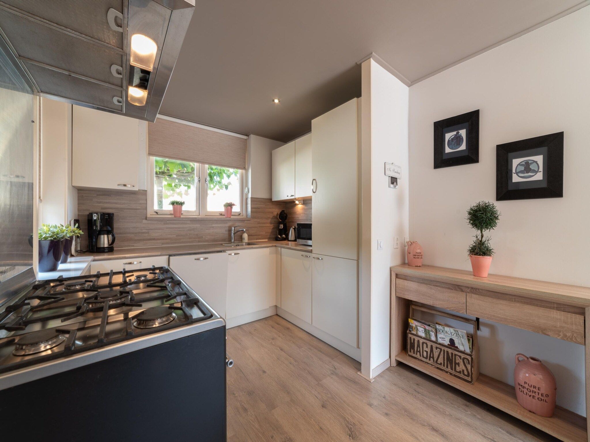 De keuken van Villapark De Oesterbaai 26 in Wemeldinge