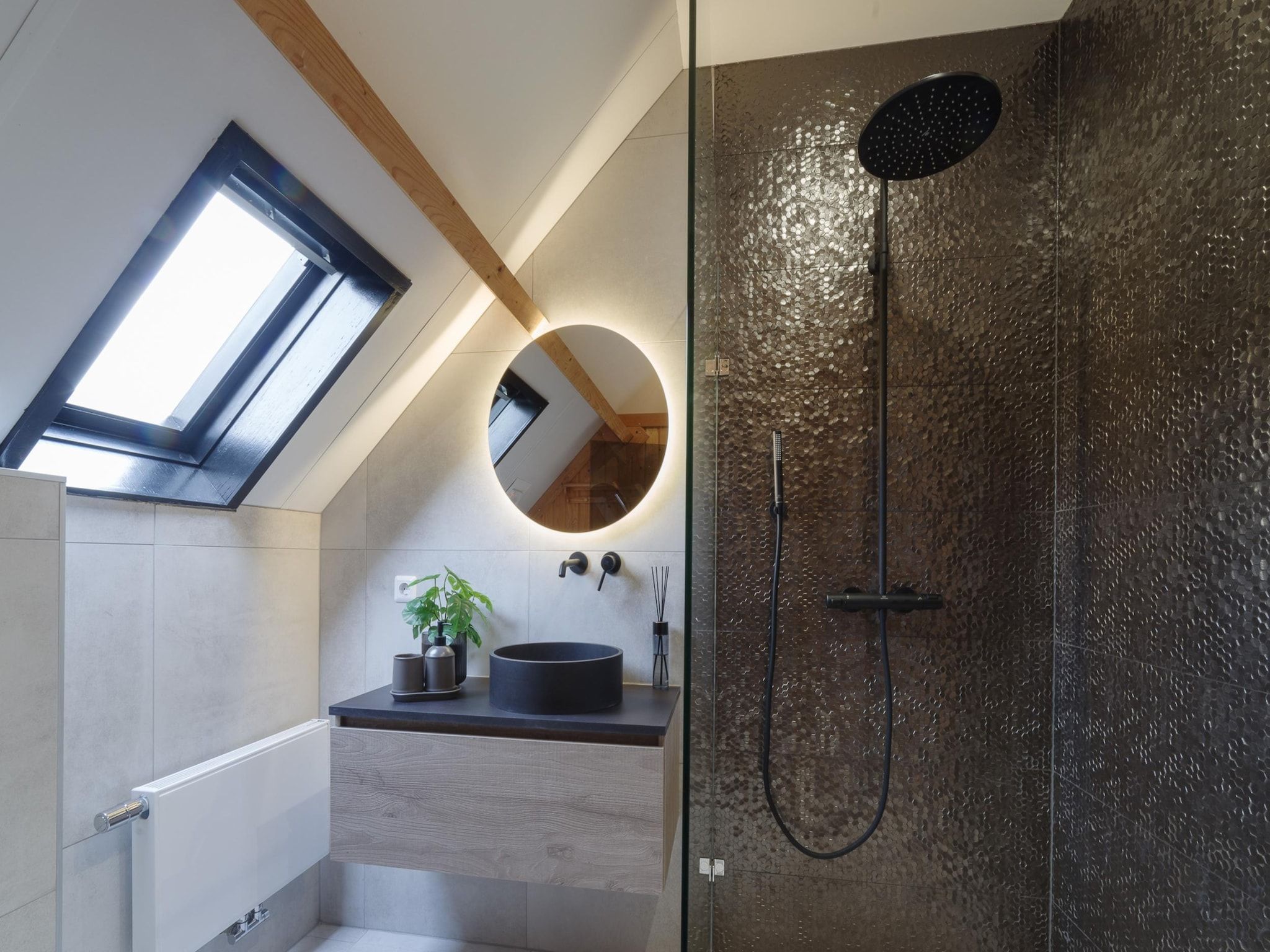 De badkamer van Villapark De Oesterbaai 126 in Wemeldinge