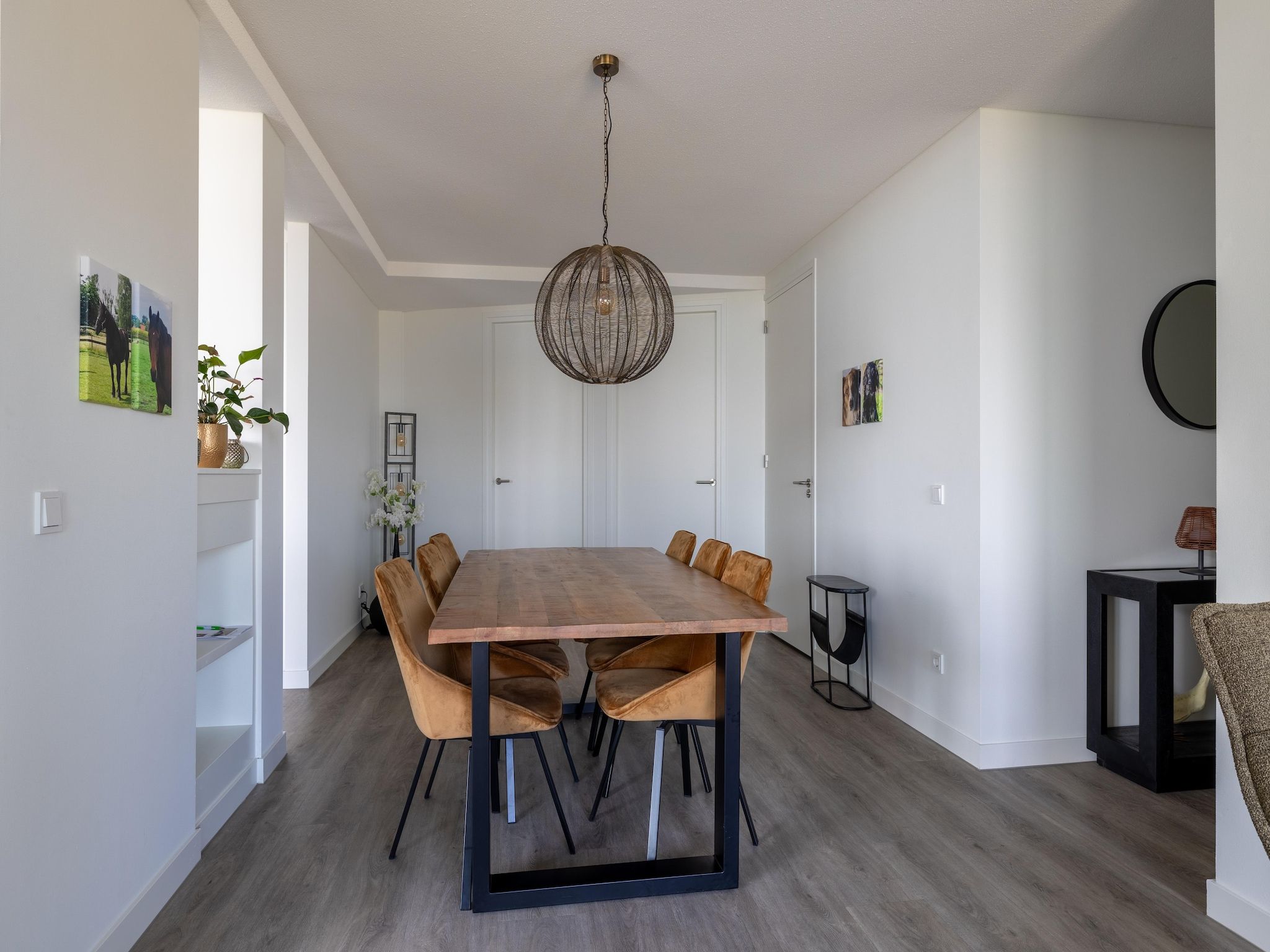De eetkamer van Luxe appartement Vista Maris 'Laguna Beach House' - Havenweg 8-32  Sint-Annaland Oosterschelde in Sint-Annaland
