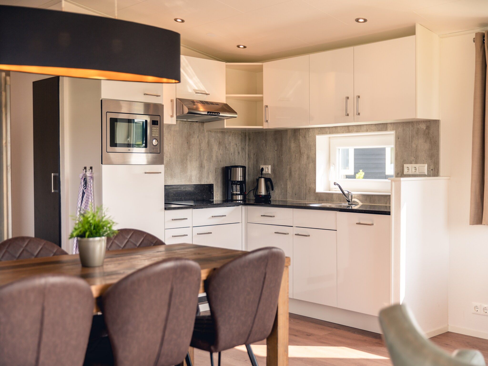 De keuken van Raccoon Lodge in Slagharen