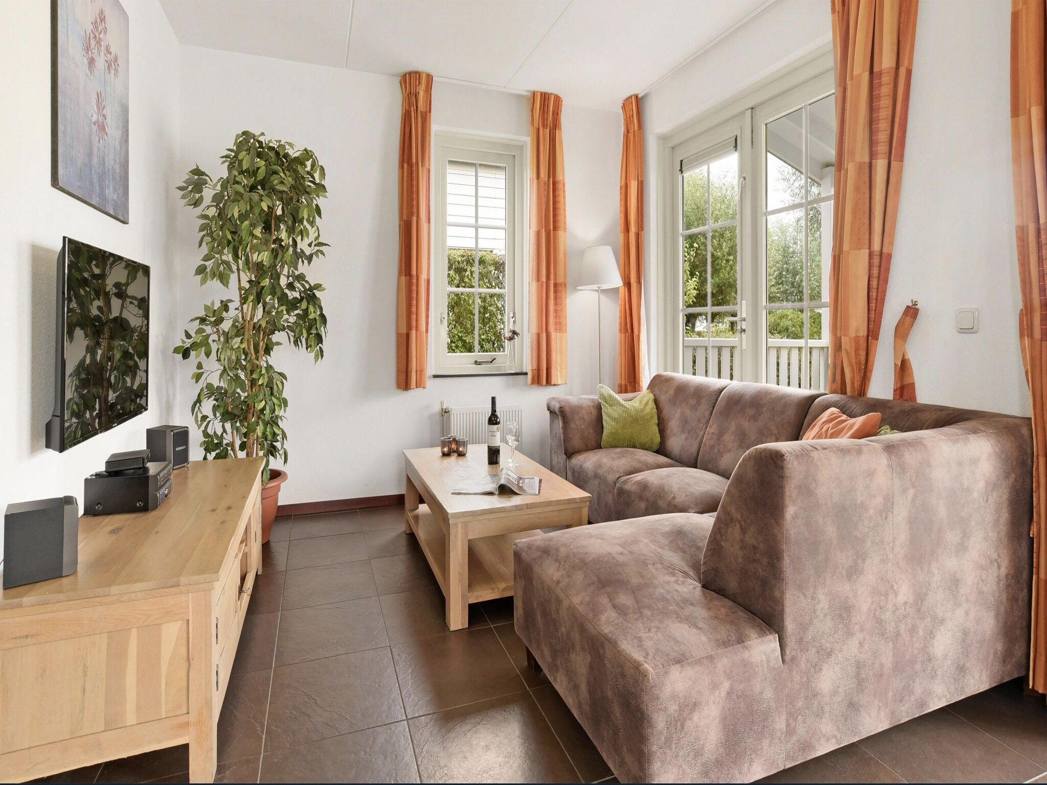 De woonkamer van Standaard 329 in Simonshaven